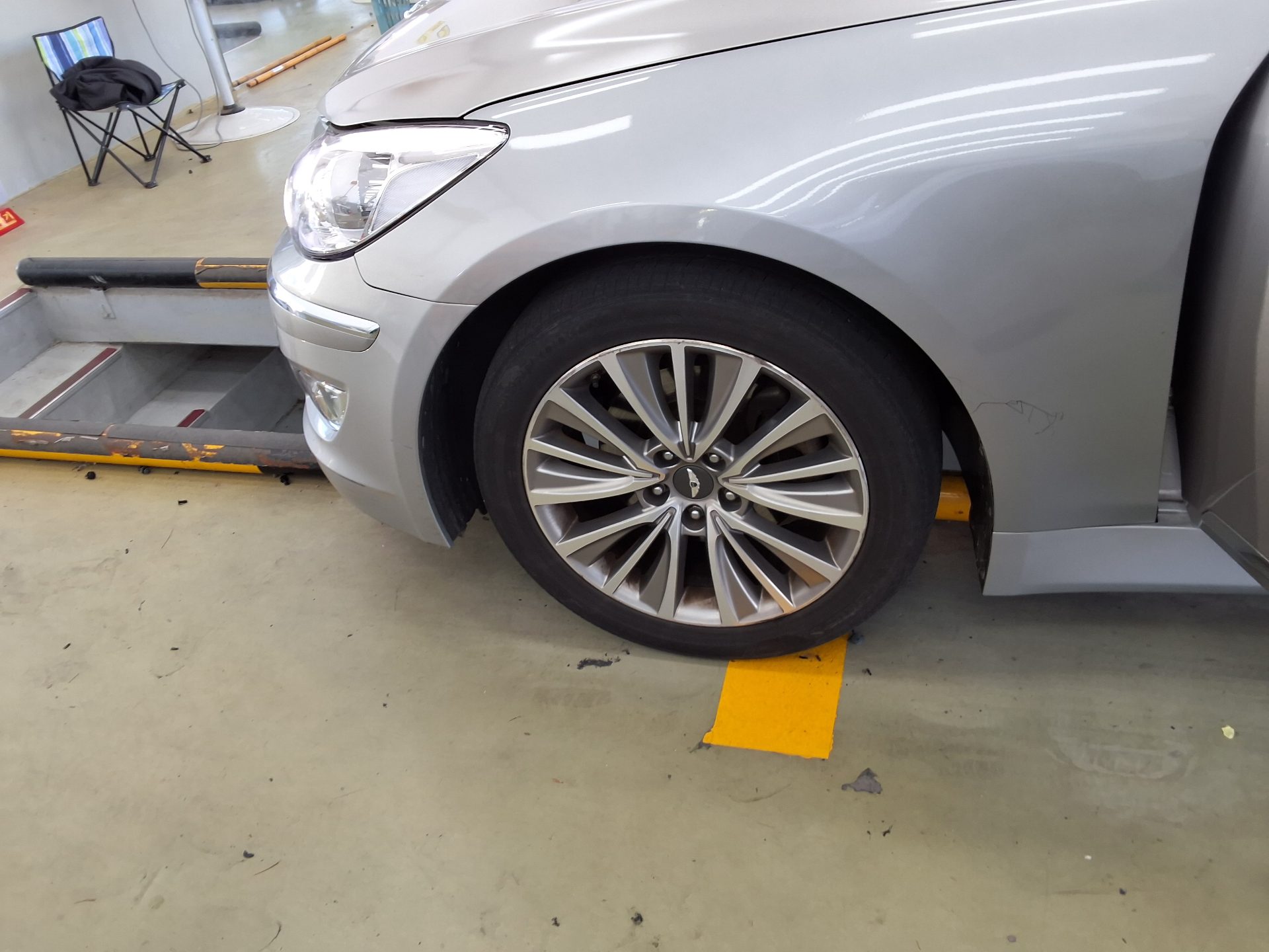 هيونداي جينيسيس Dh G330 مودرن 2013 بريميوم