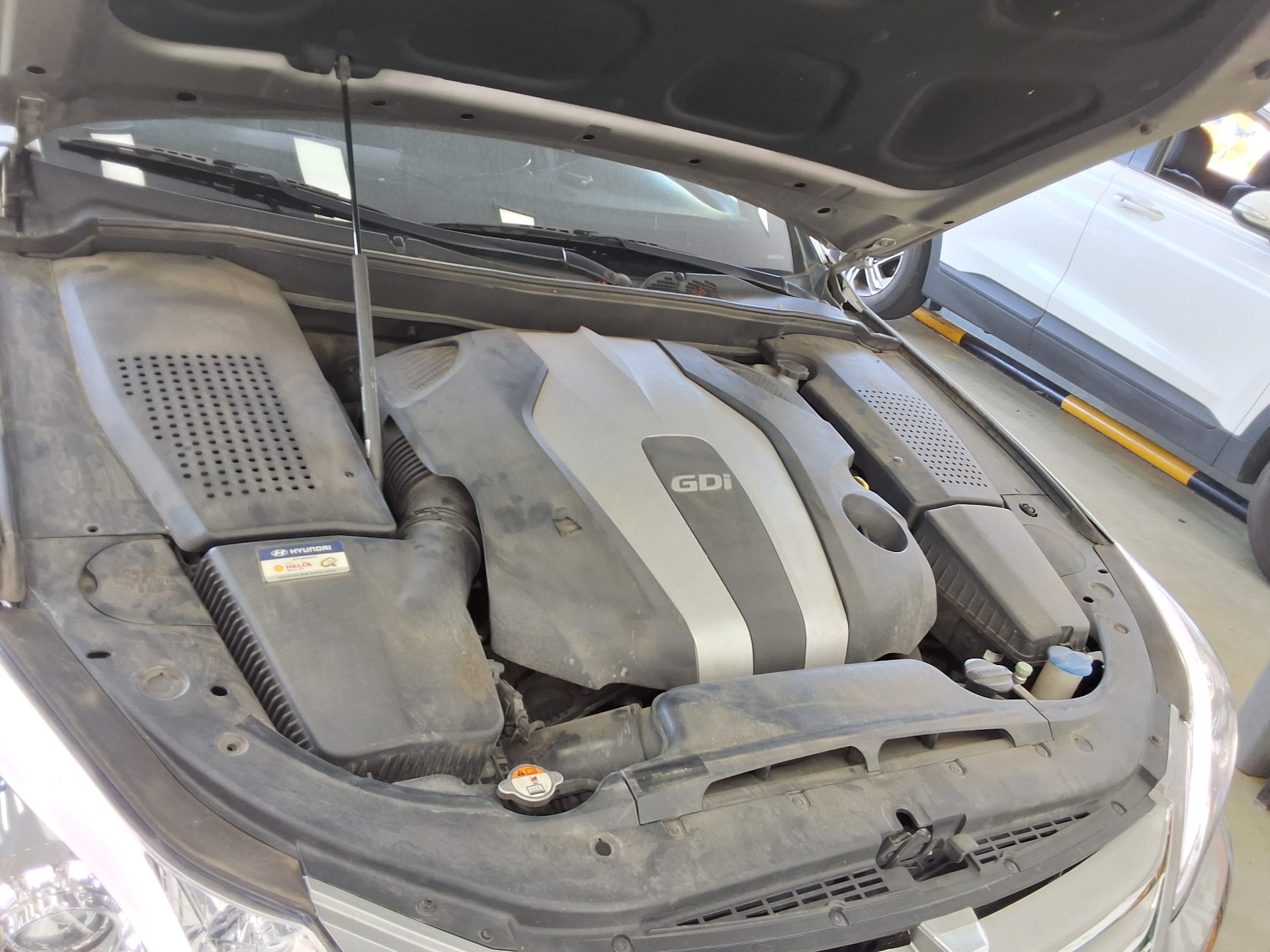 هيونداي جينيسيس Dh G330 مودرن 2013 بريميوم
