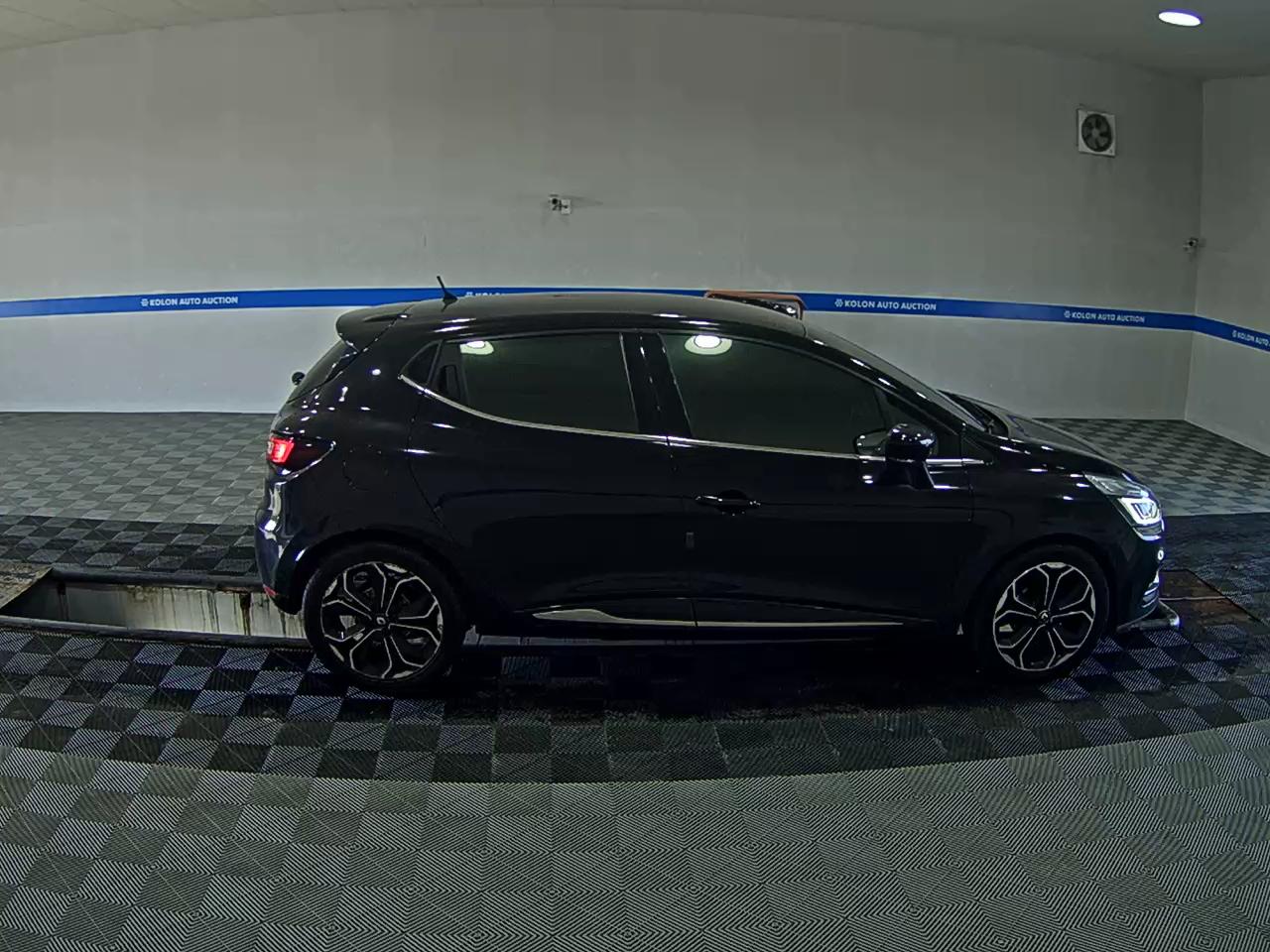 رينو (Samsung) كليو 1.5 ديزل Intense Panoramic 2018