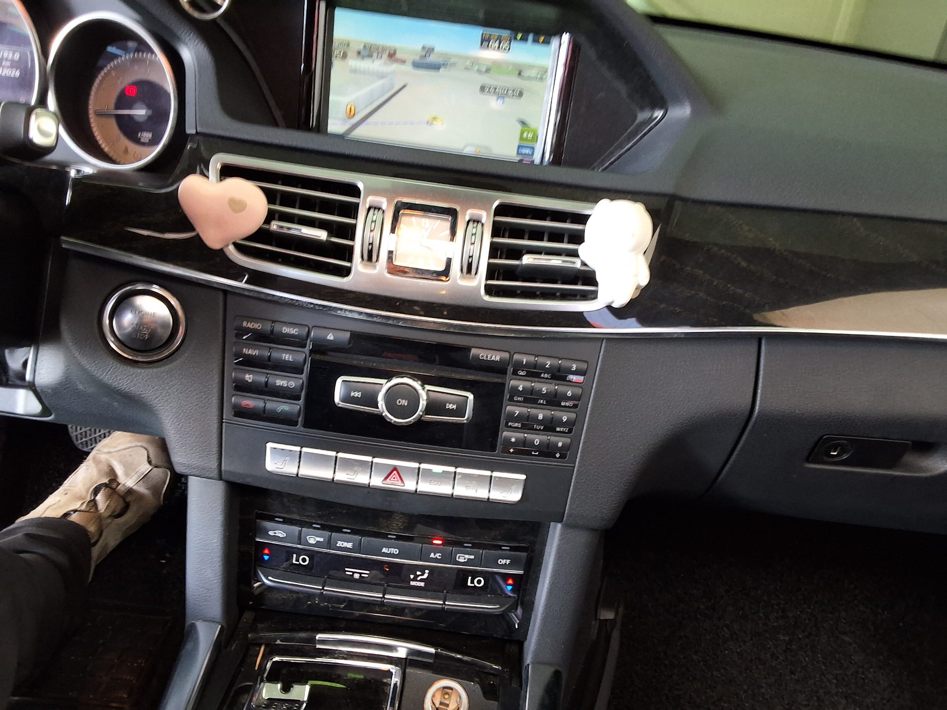 مرسيدس بنز E Class 2014 E220
