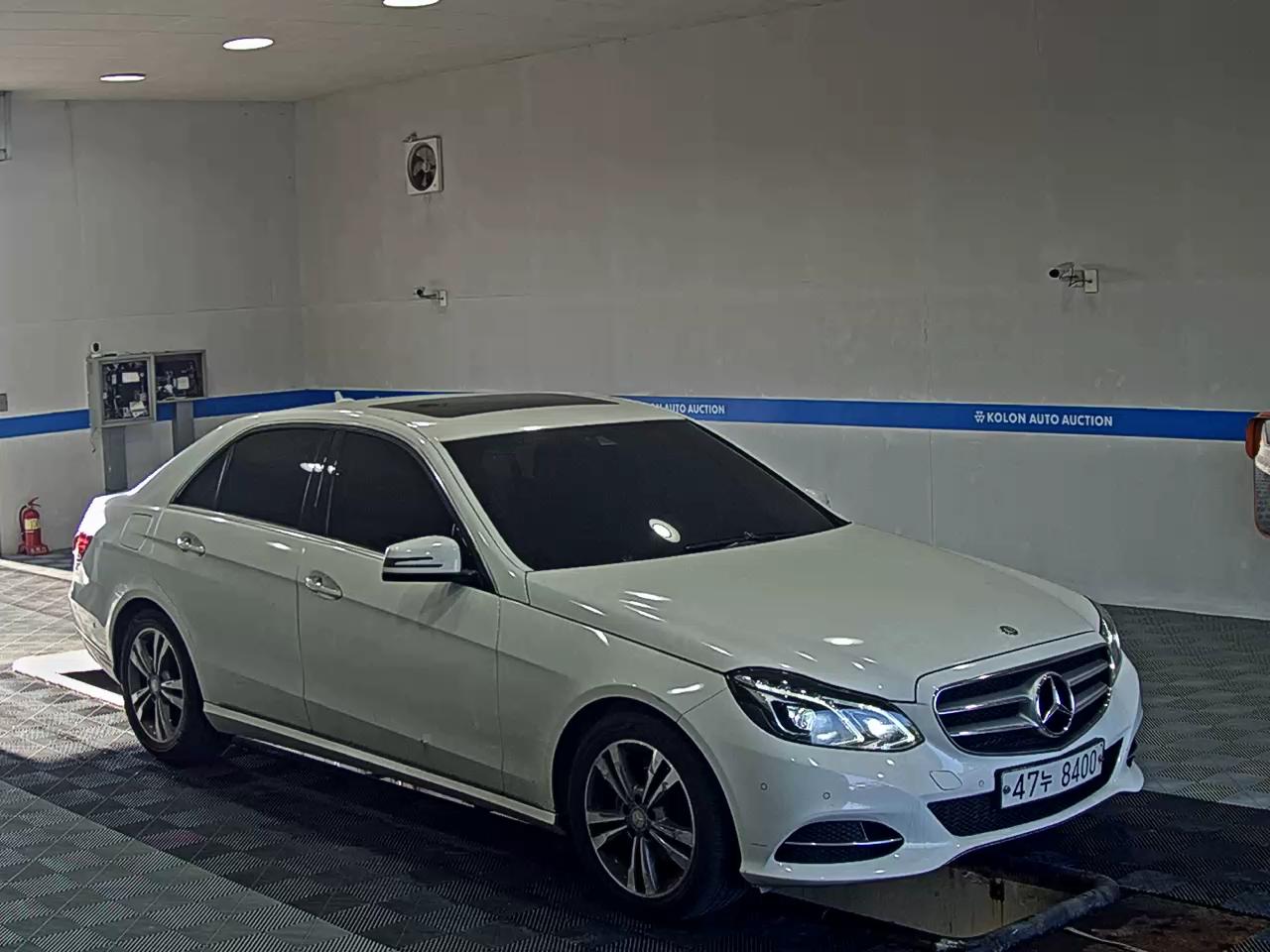 مرسيدس بنز E Class 2014 E220