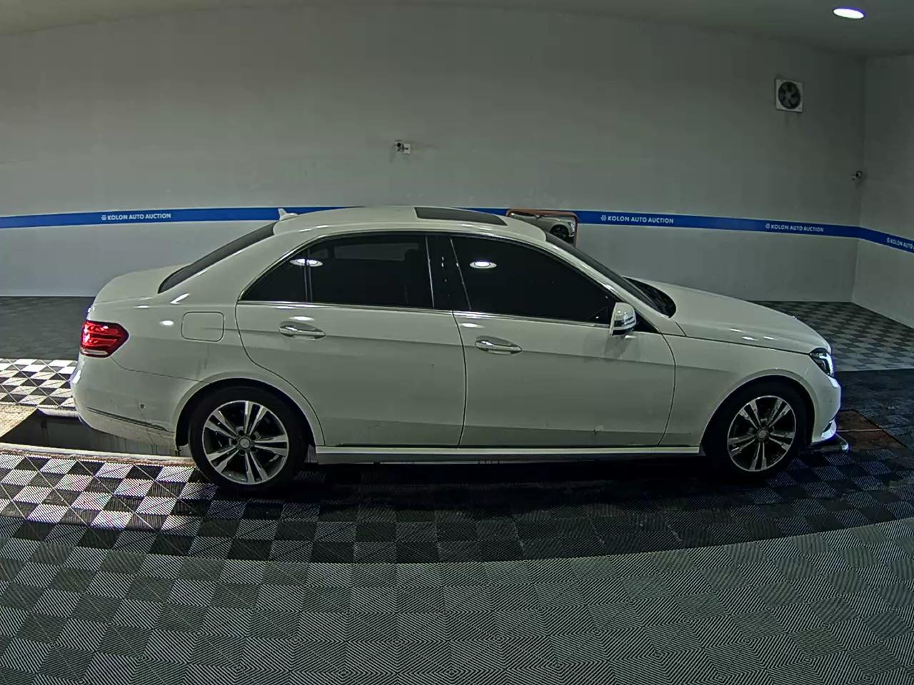مرسيدس بنز E Class 2014 E220