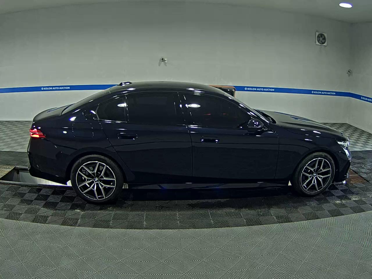 بي إم دبليو 5 Series 2026 SPORT