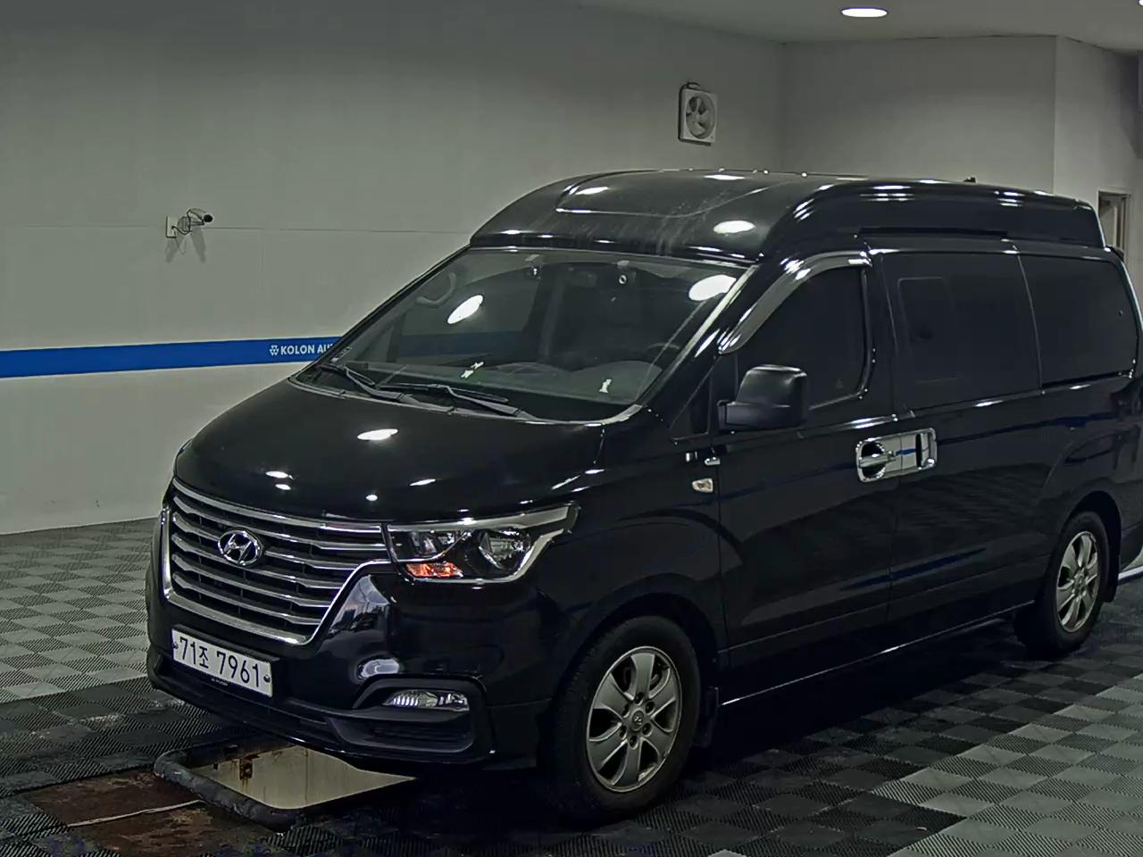 Hyundai Grand Starex