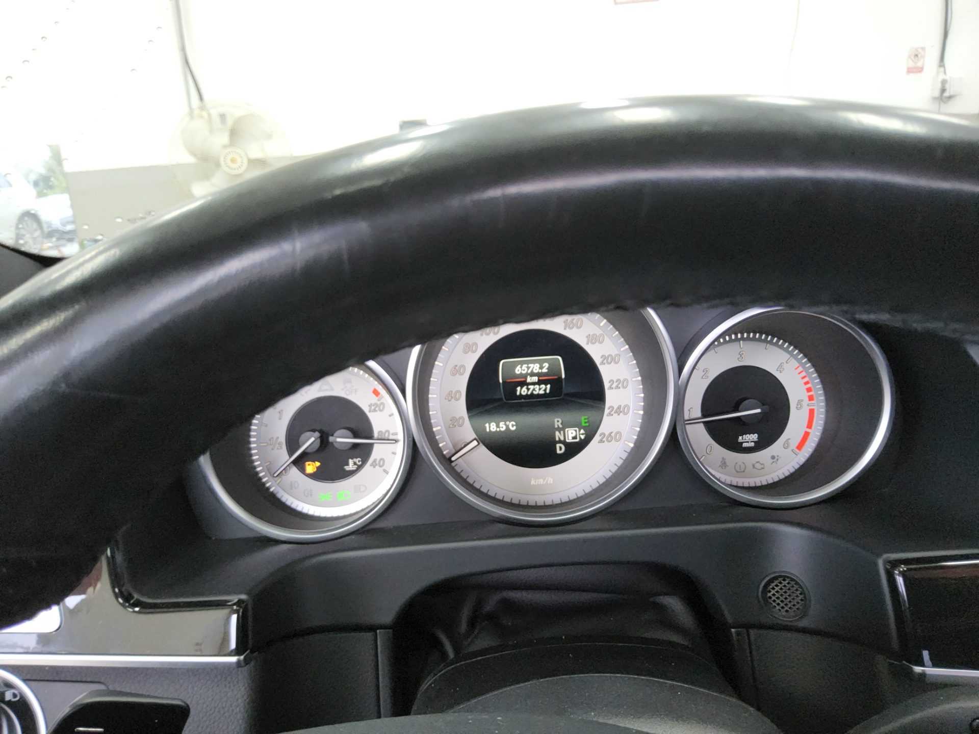 مرسيدس بنز E Class 2014 E220