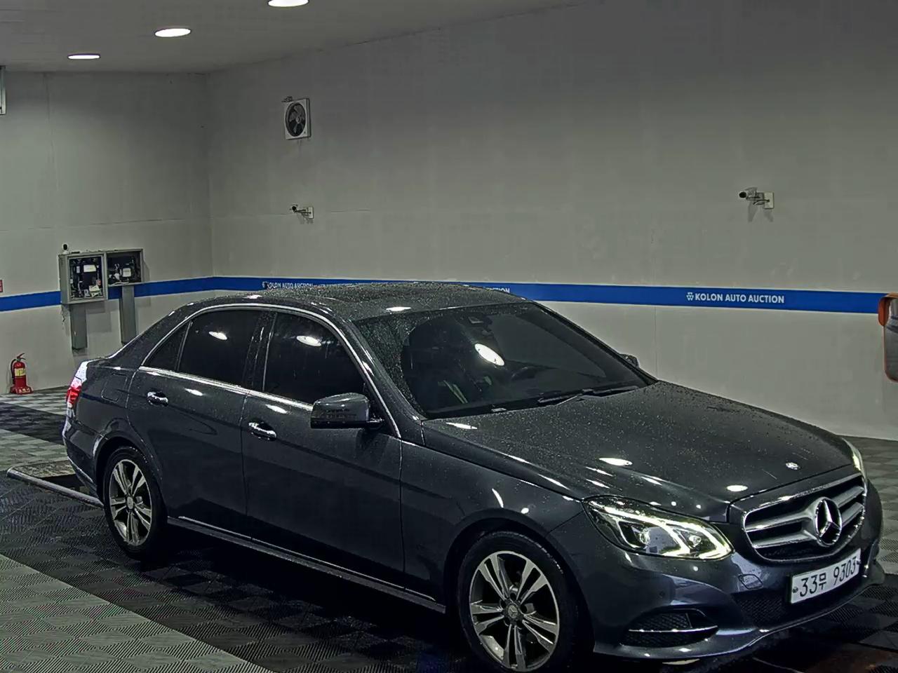 مرسيدس بنز E Class 2014 E220