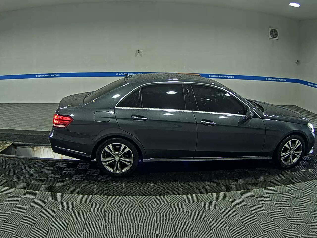 مرسيدس بنز E Class 2014 E220