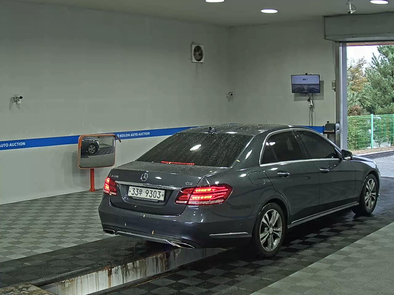 مرسيدس بنز E Class 2014 E220