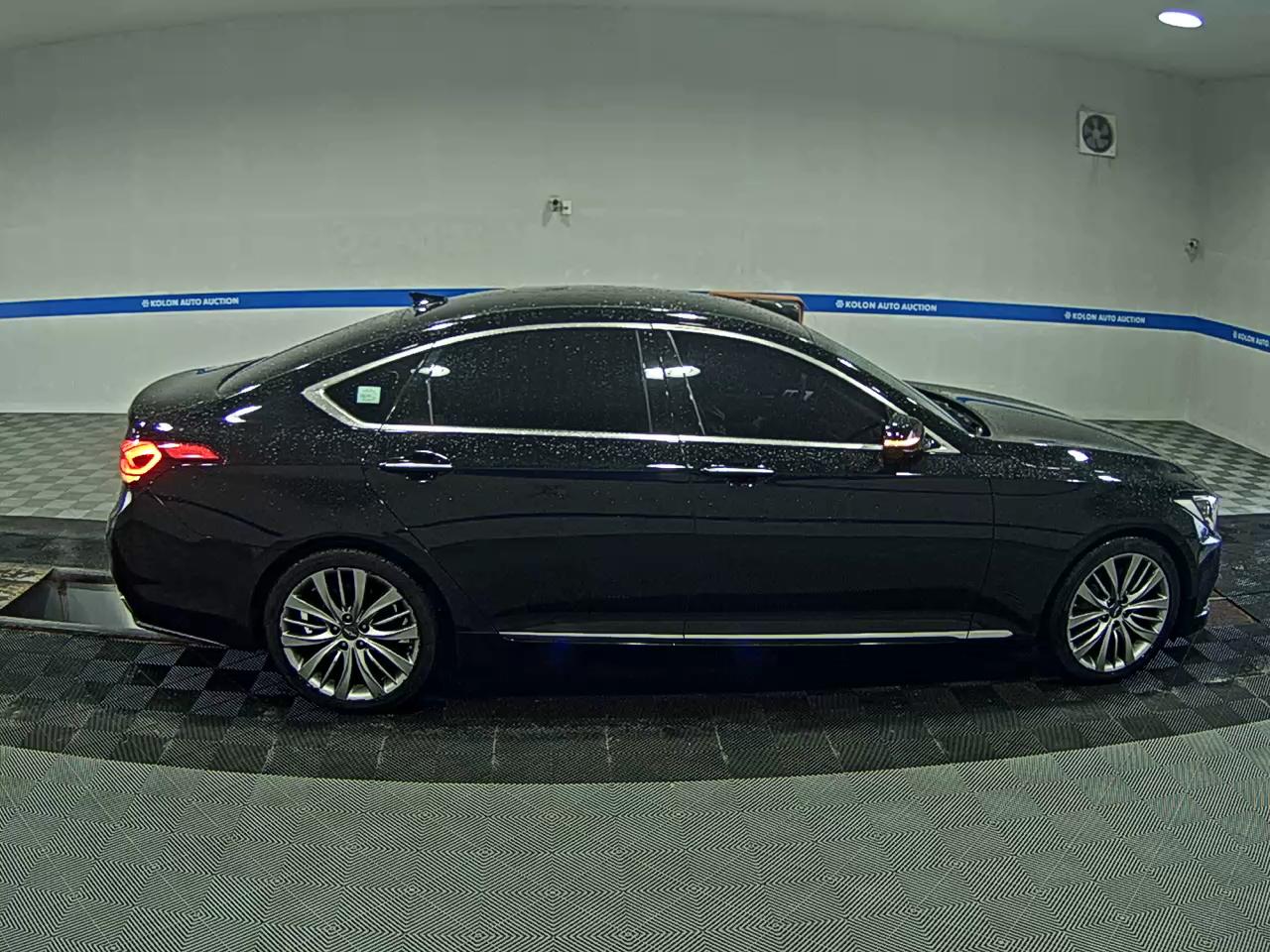 هيونداي جينيسيس Dh G330 مودرن 2016 دفع رباعي بريميوم