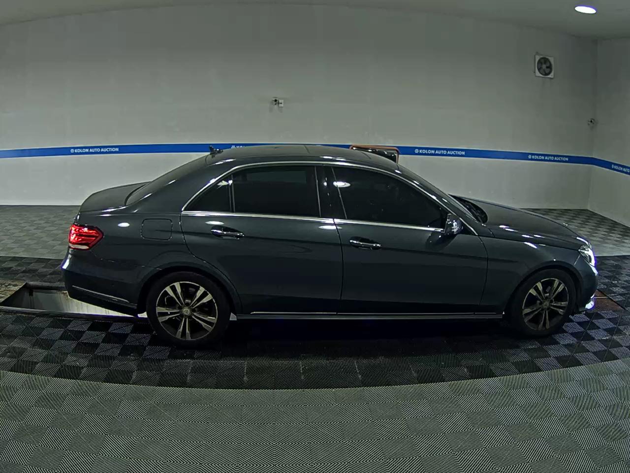 مرسيدس بنز E Class 2016 E220