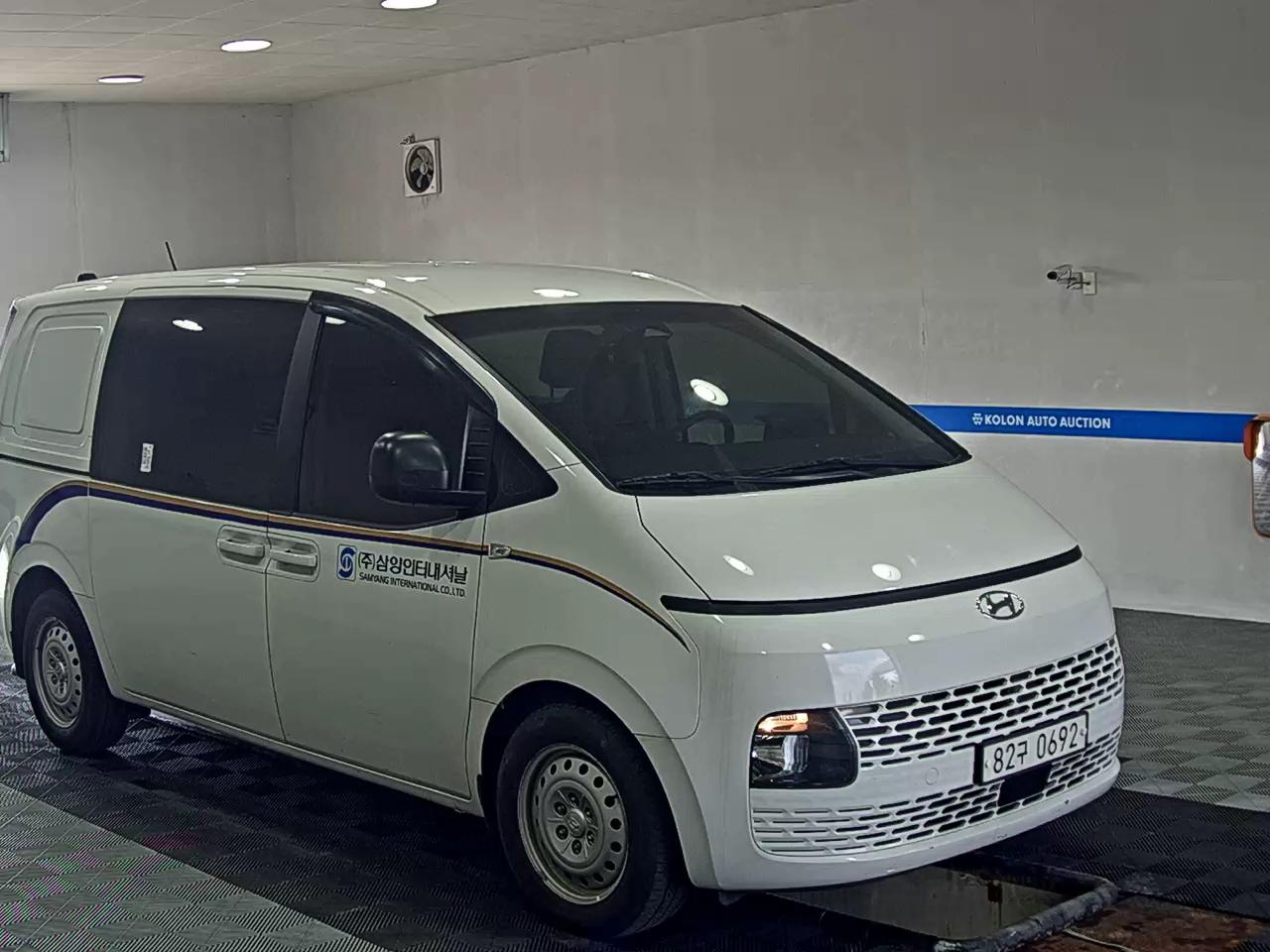 هيونداي ستاريا 2022 SMART