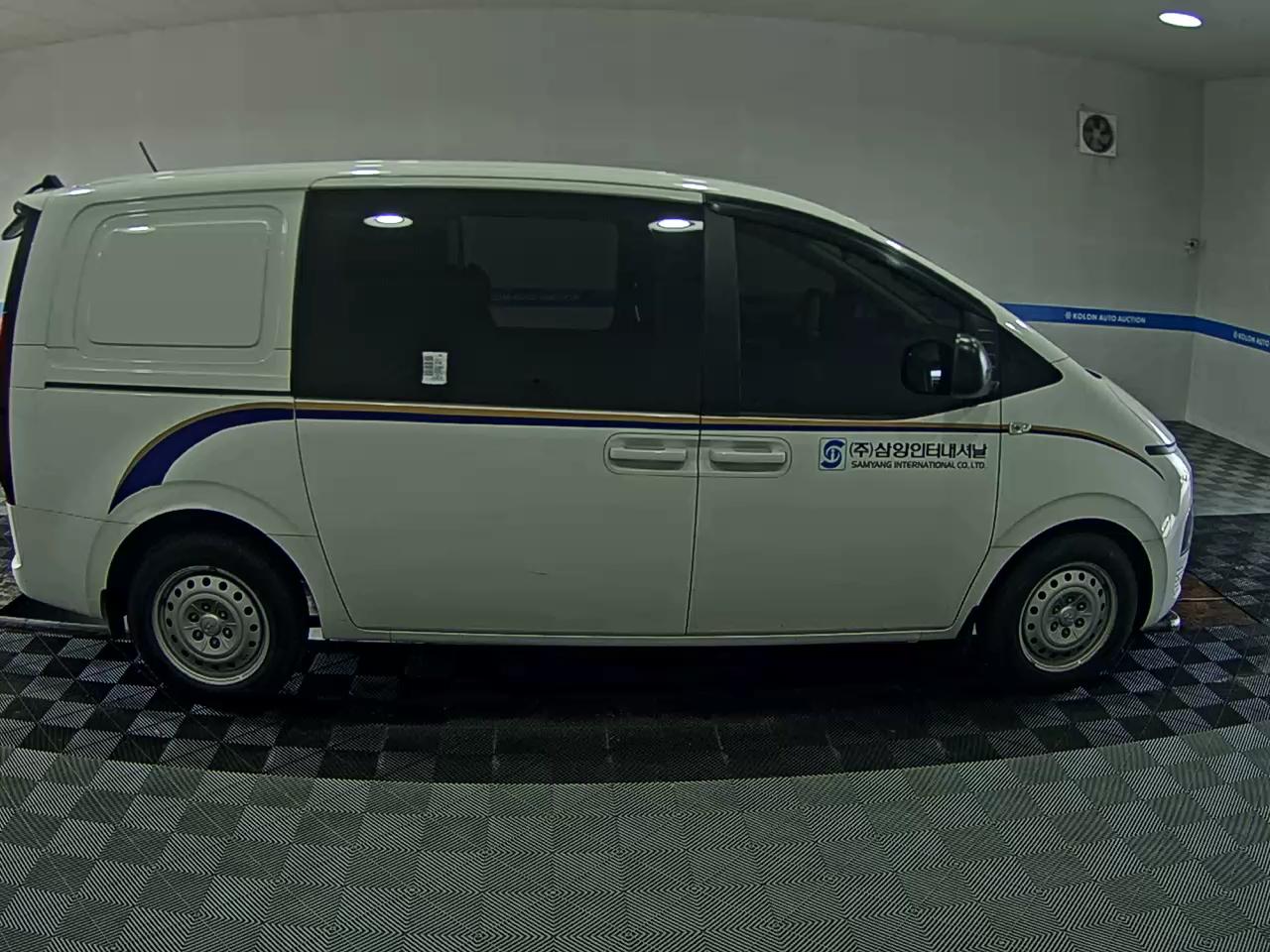 هيونداي ستاريا 2022 SMART