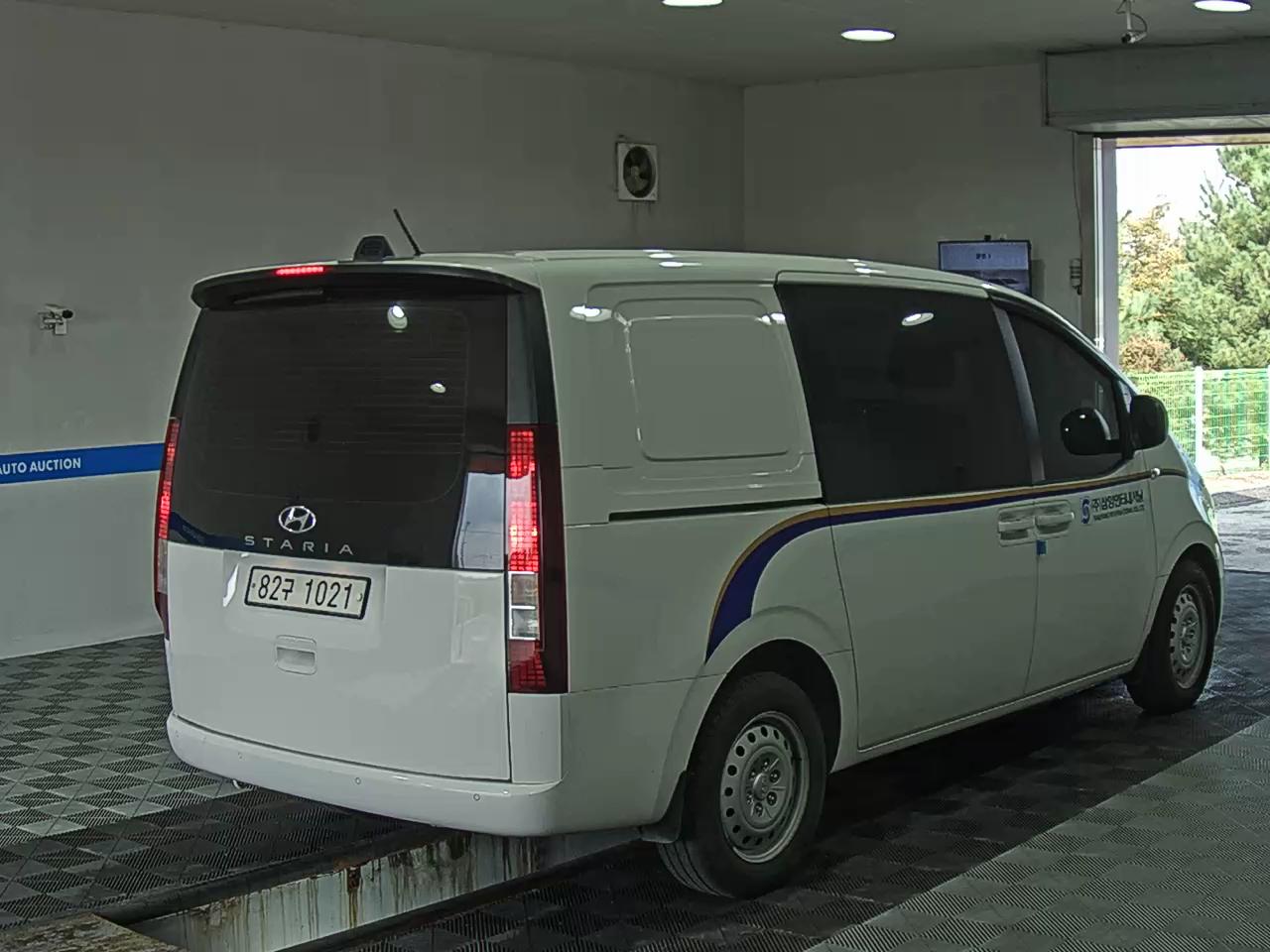 هيونداي ستاريا 2022 SMART