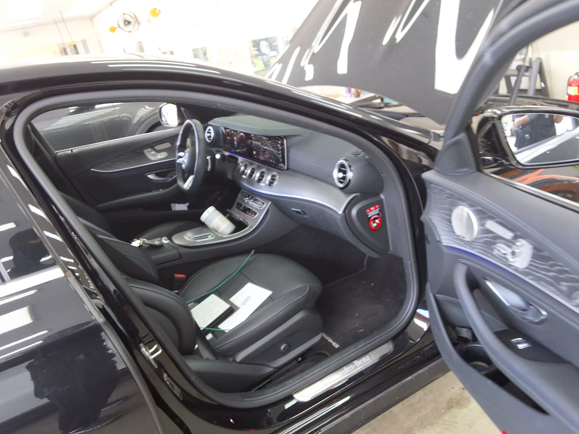 مرسيدس بنز E Class 2022 4MATIC LINE
