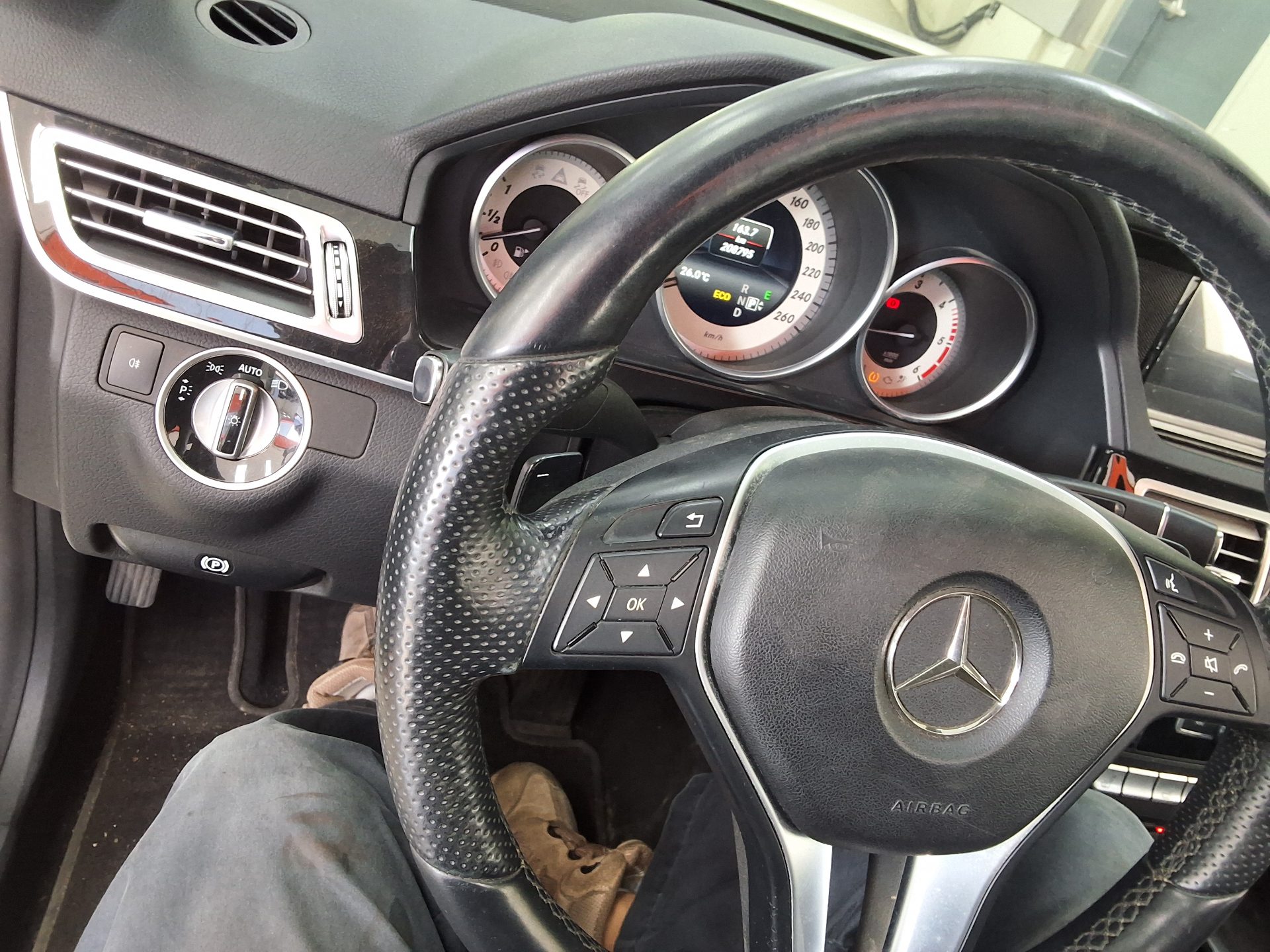 مرسيدس بنز E Class 2014 E220