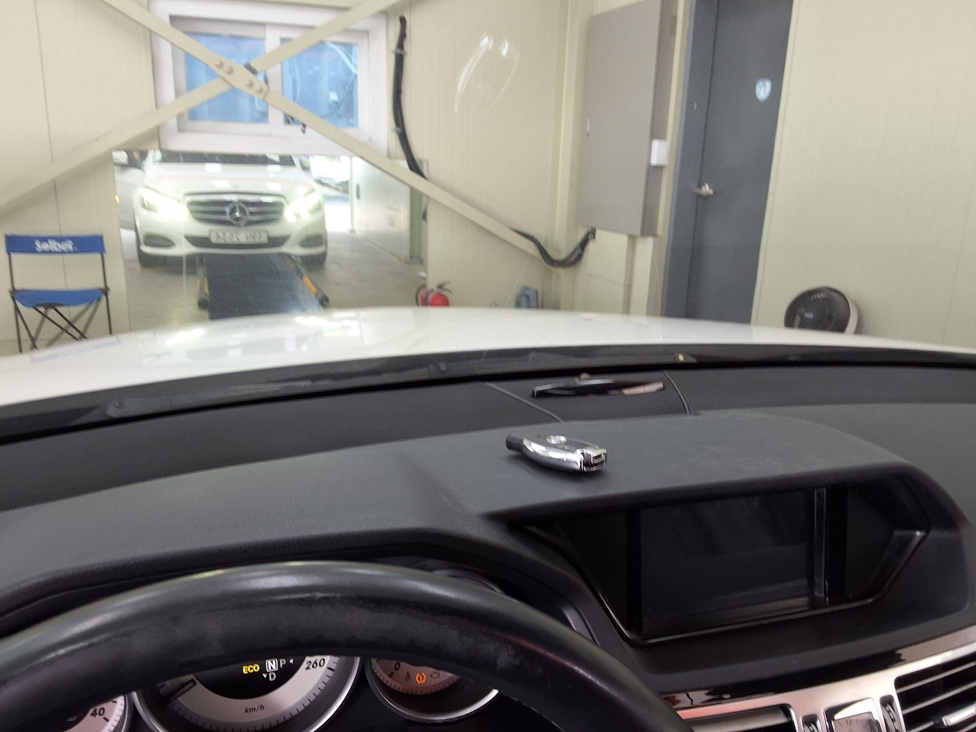 مرسيدس بنز E Class 2014 E220