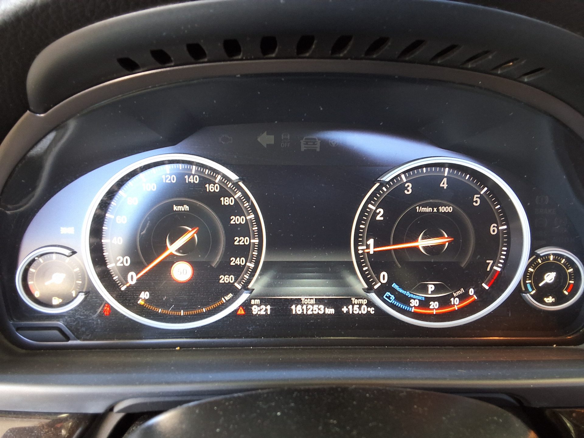 بي إم دبليو 5 Series 2015 528i