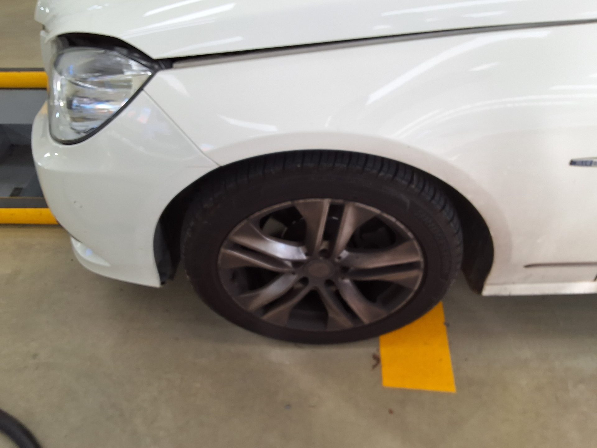 مرسيدس بنز E Class 2012 E220