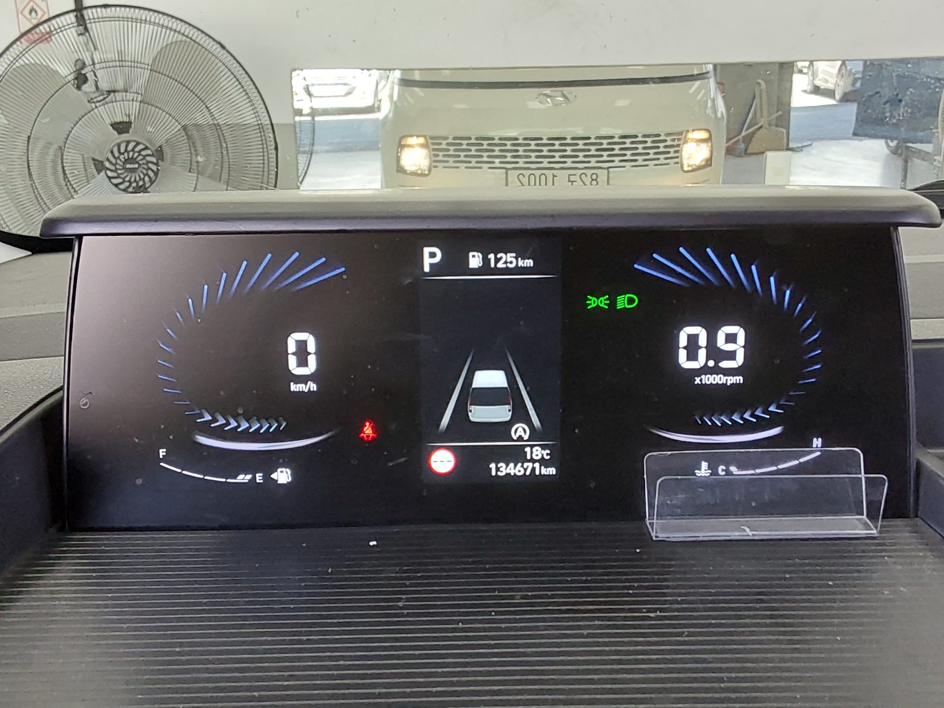 هيونداي ستاريا 2022 SMART