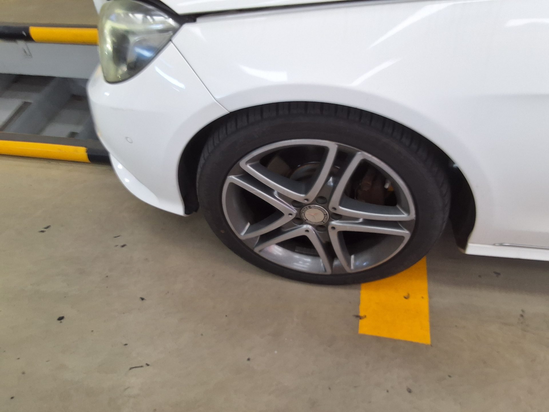 مرسيدس بنز E Class 2014 4MATIC