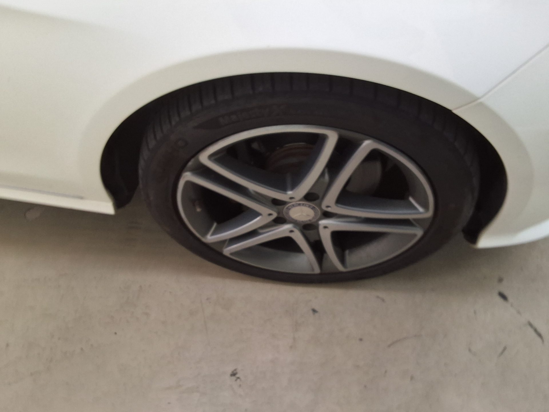 مرسيدس بنز E Class 2014 4MATIC