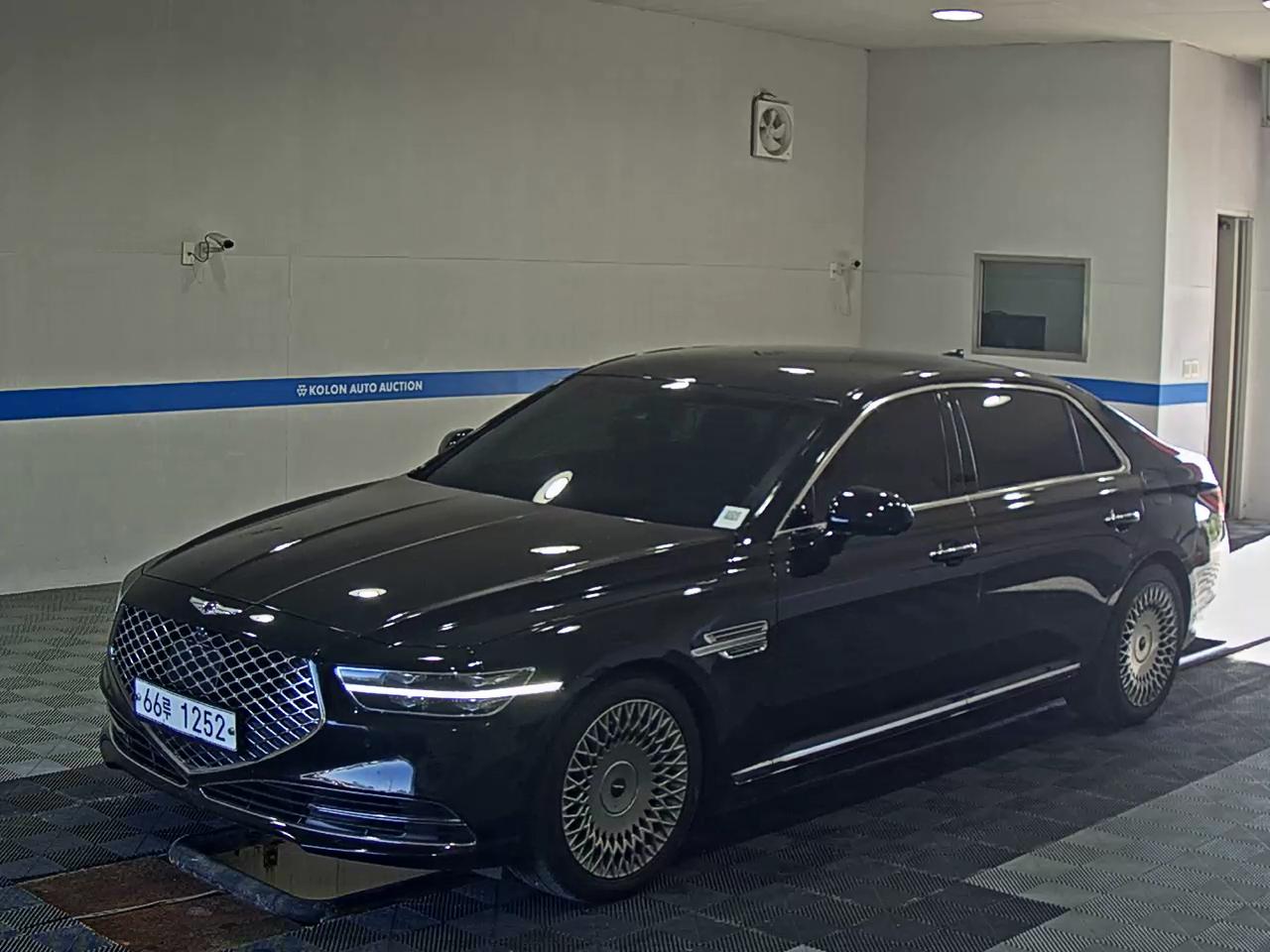 جينيسيس G90