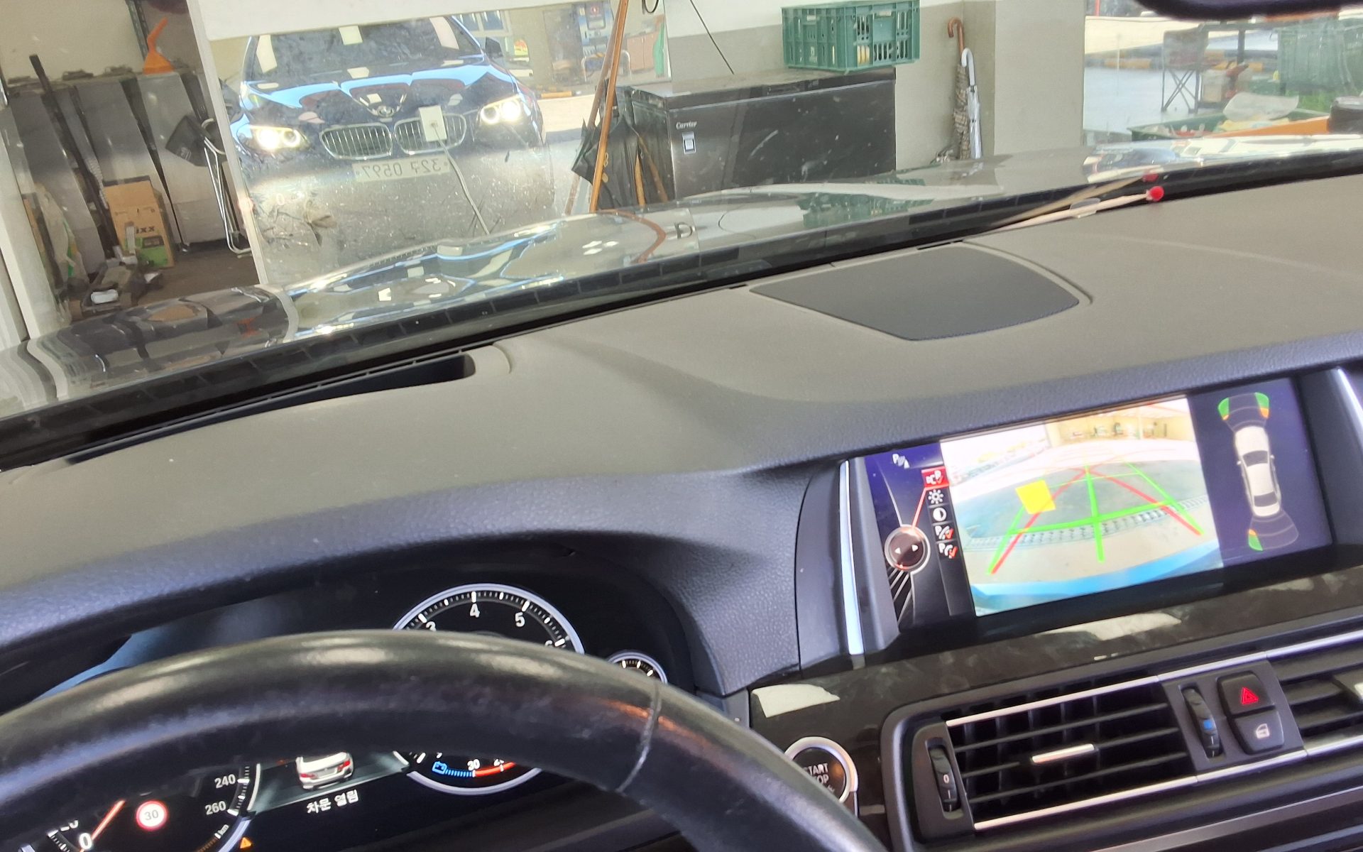 بي إم دبليو 5 Series 2016 528i