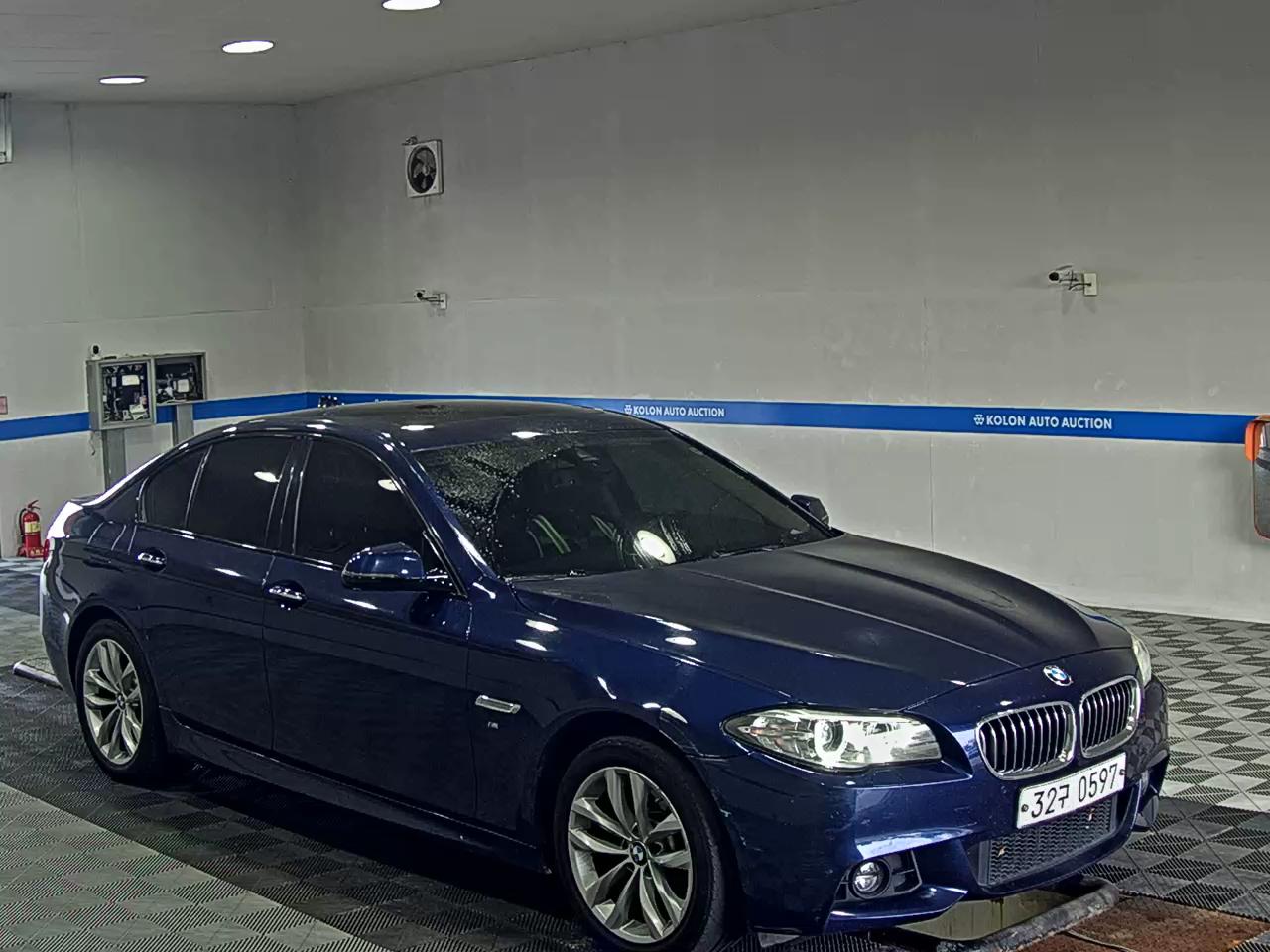 بي إم دبليو 5 Series 2016 528i