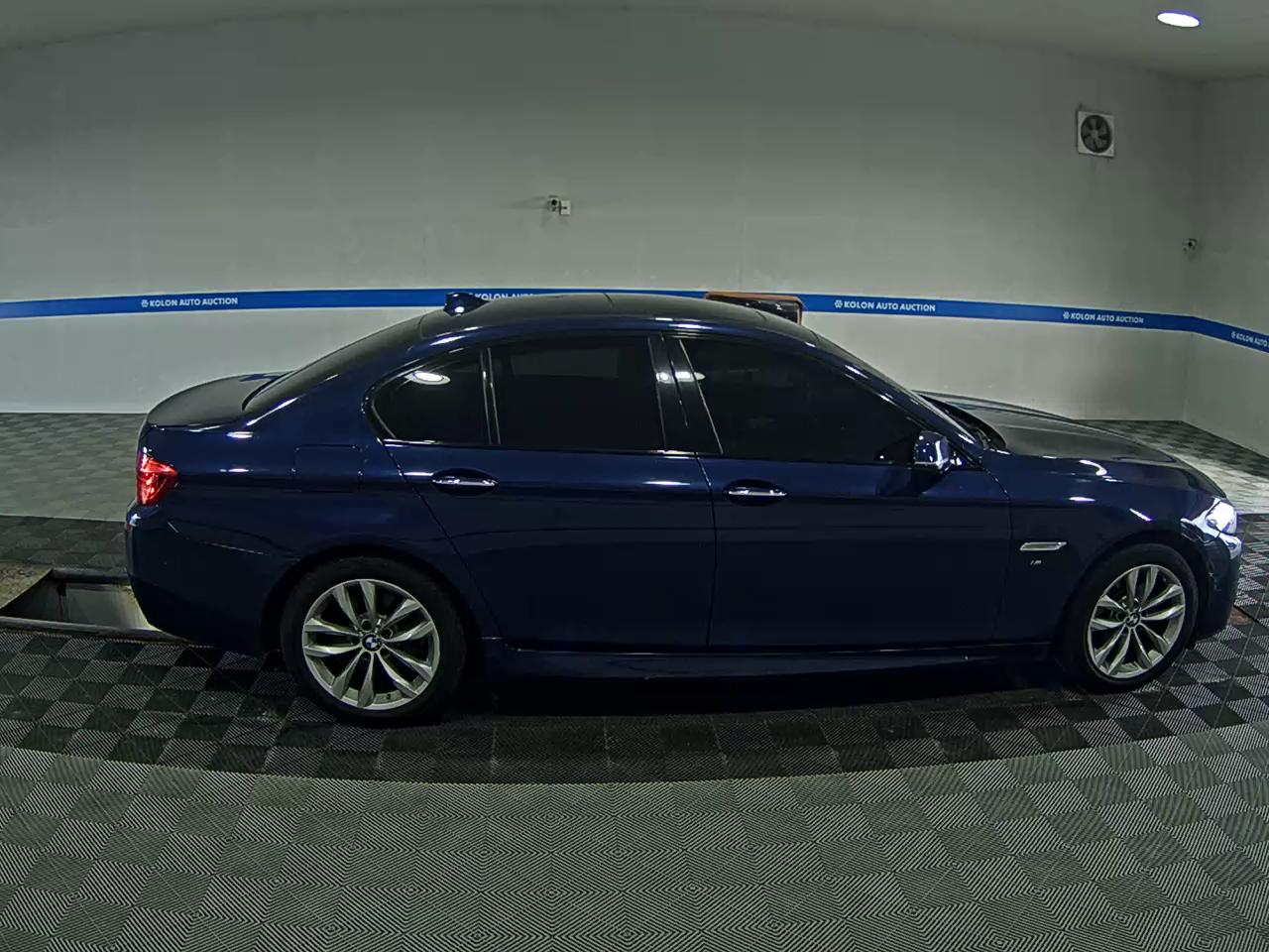 بي إم دبليو 5 Series 2016 528i