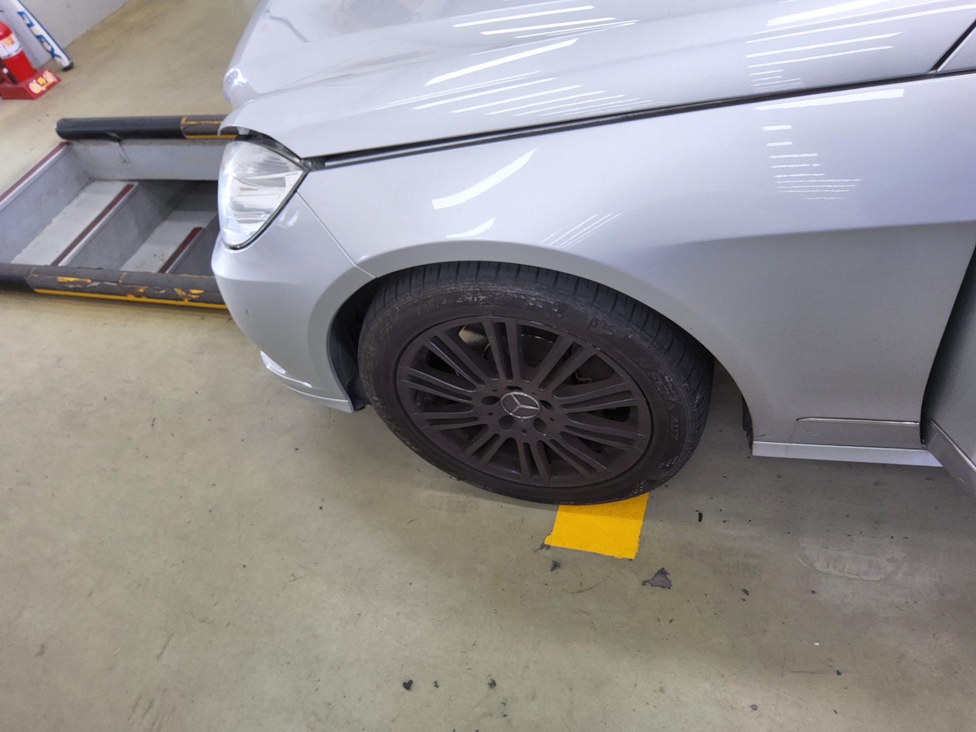 مرسيدس بنز E Class 2011 E300