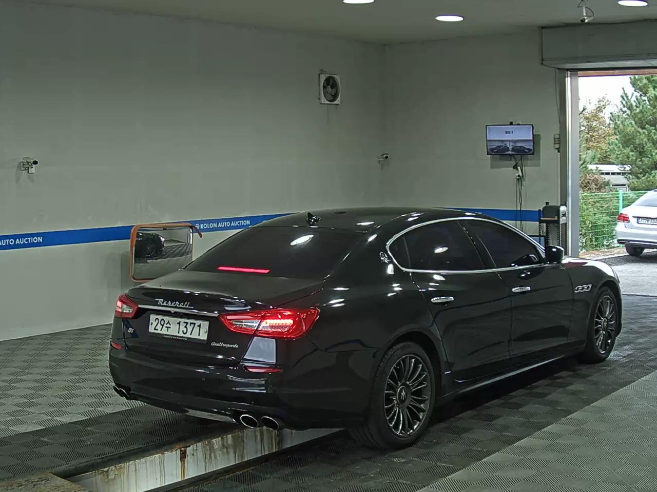 مازيراتي Quattroporte 2014