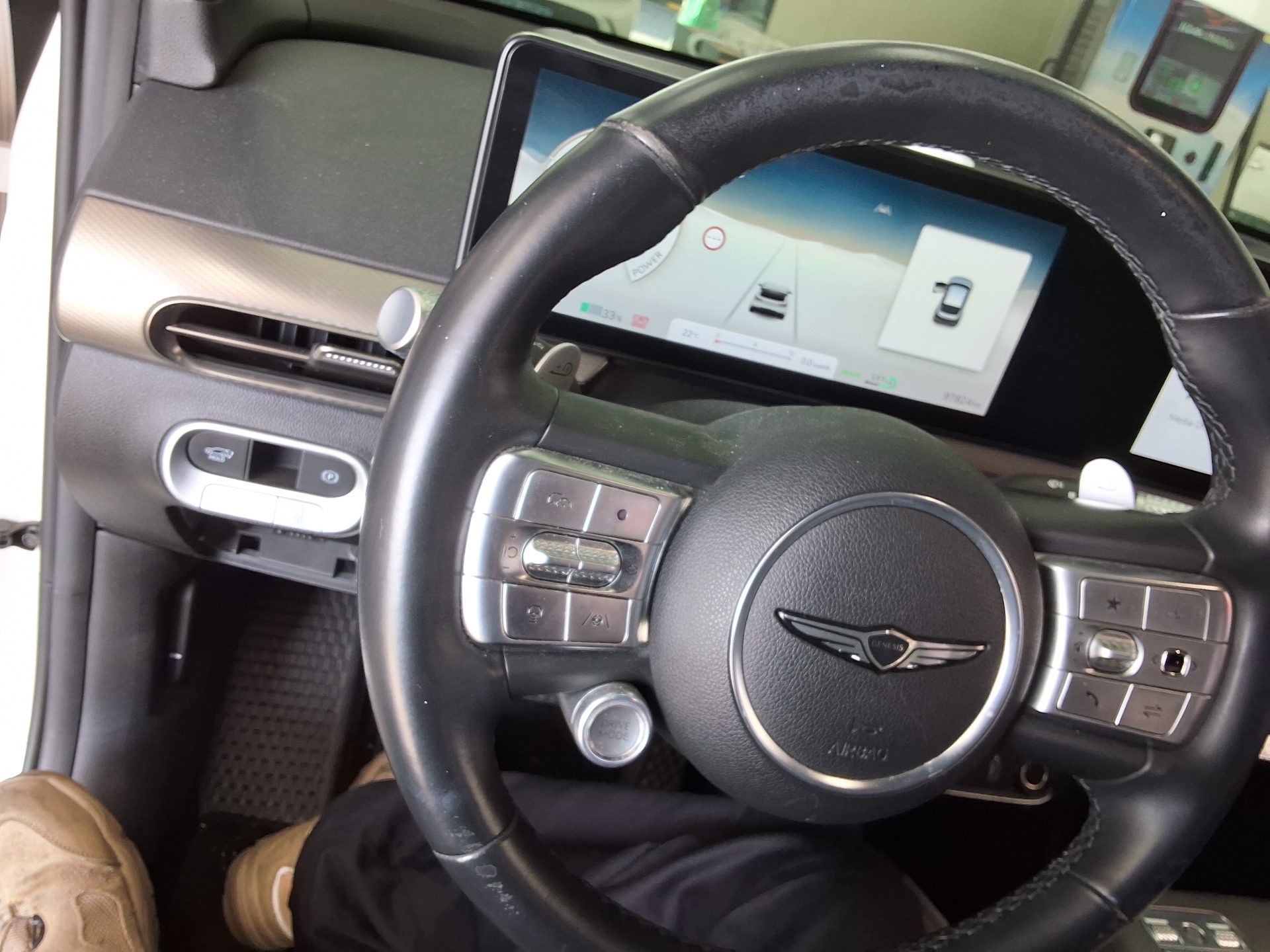جينيسيس جي في 60 2022 EV دفع رباعي