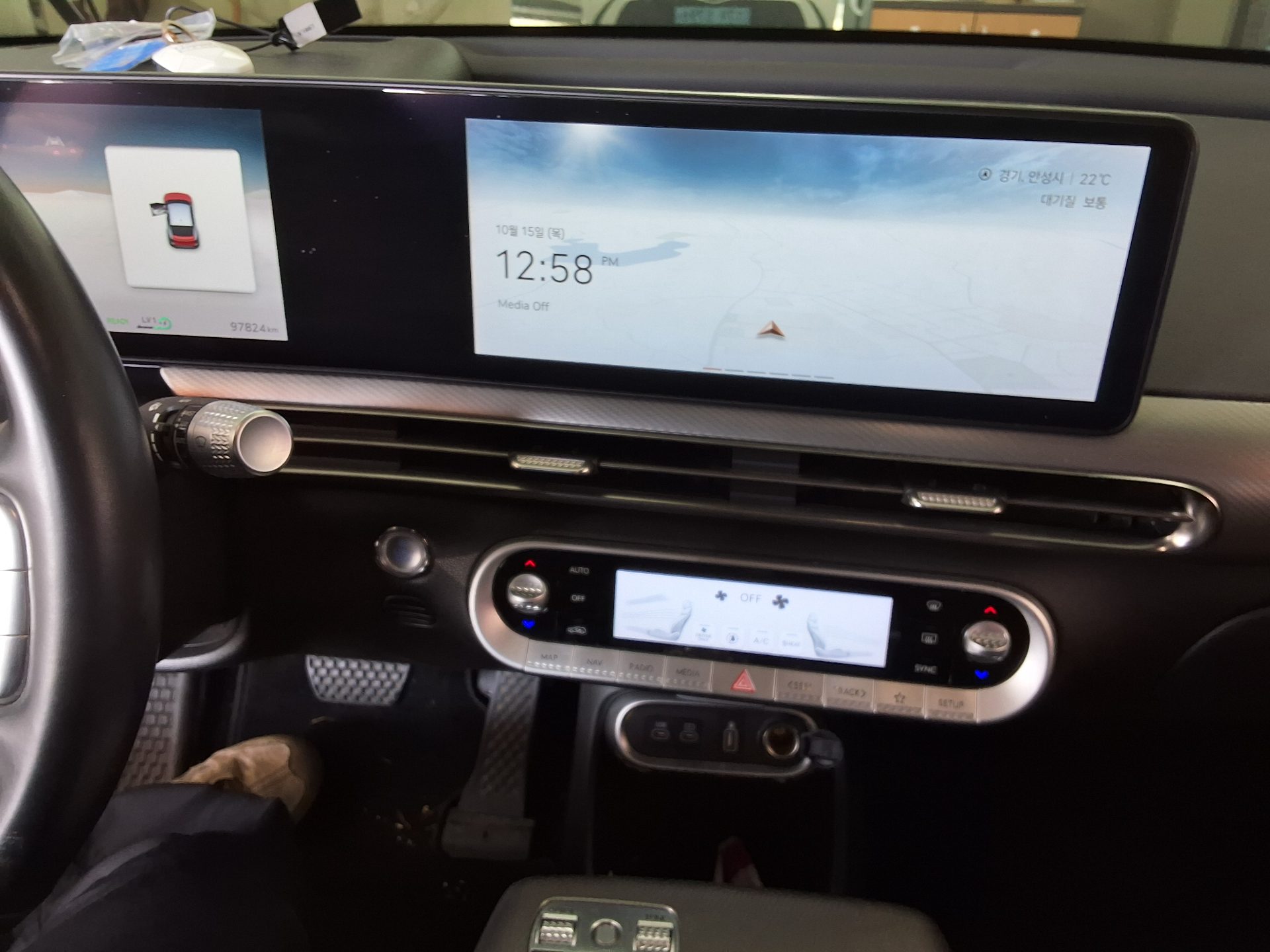 جينيسيس جي في 60 2022 EV دفع رباعي