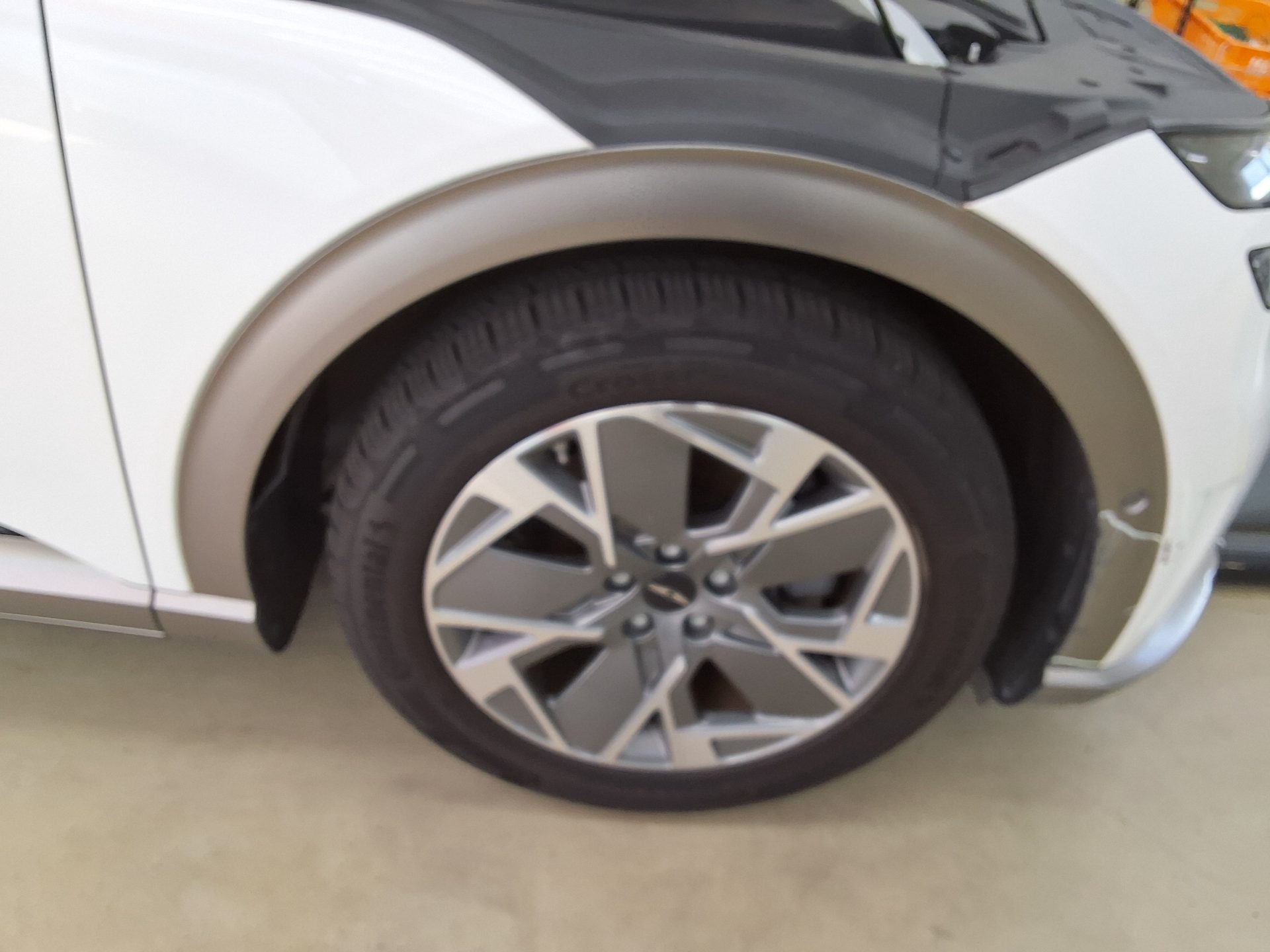 جينيسيس جي في 60 2022 EV دفع رباعي