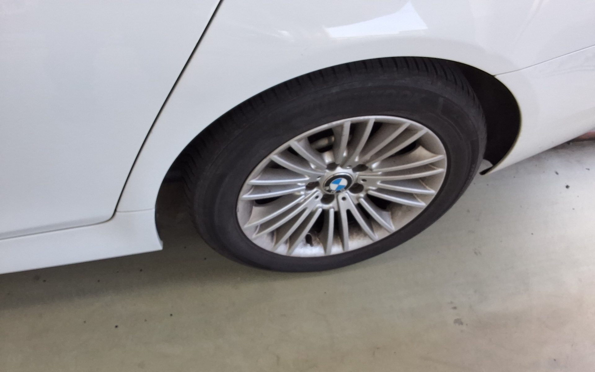 بي إم دبليو 5 Series 2014 520d