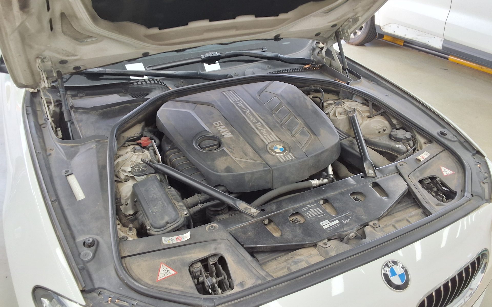 بي إم دبليو 5 Series 2014 520d