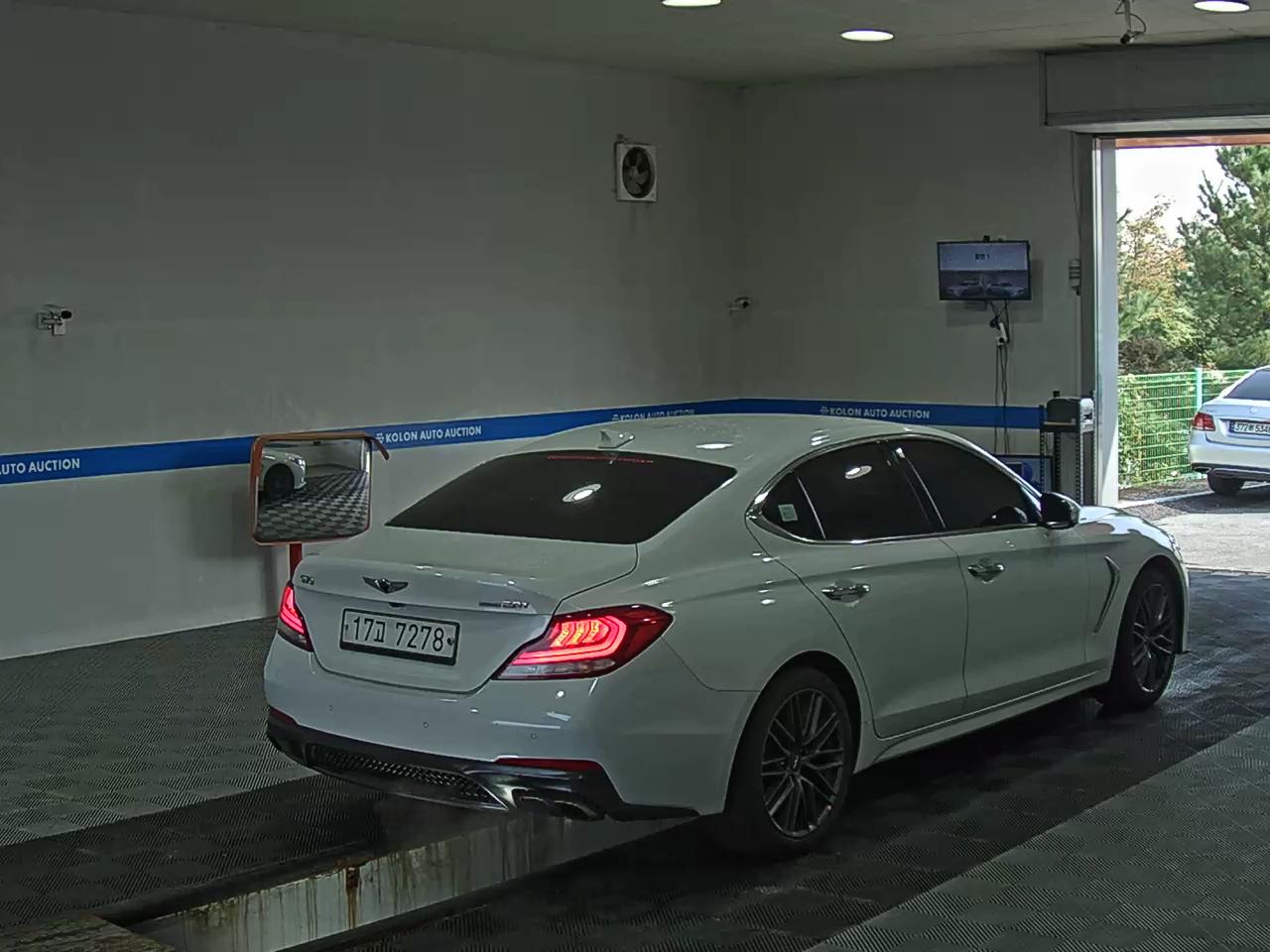 جينيسيس جينيسيس G70 2018 دفع رباعي