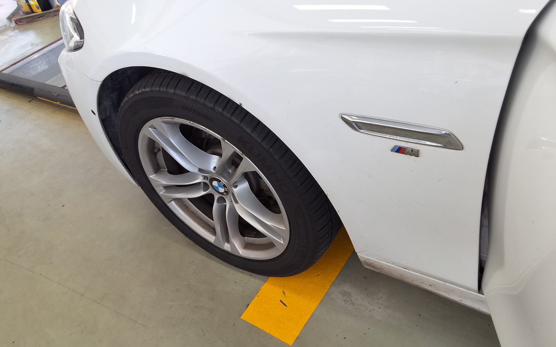 بي إم دبليو 5 Series 2016 520d