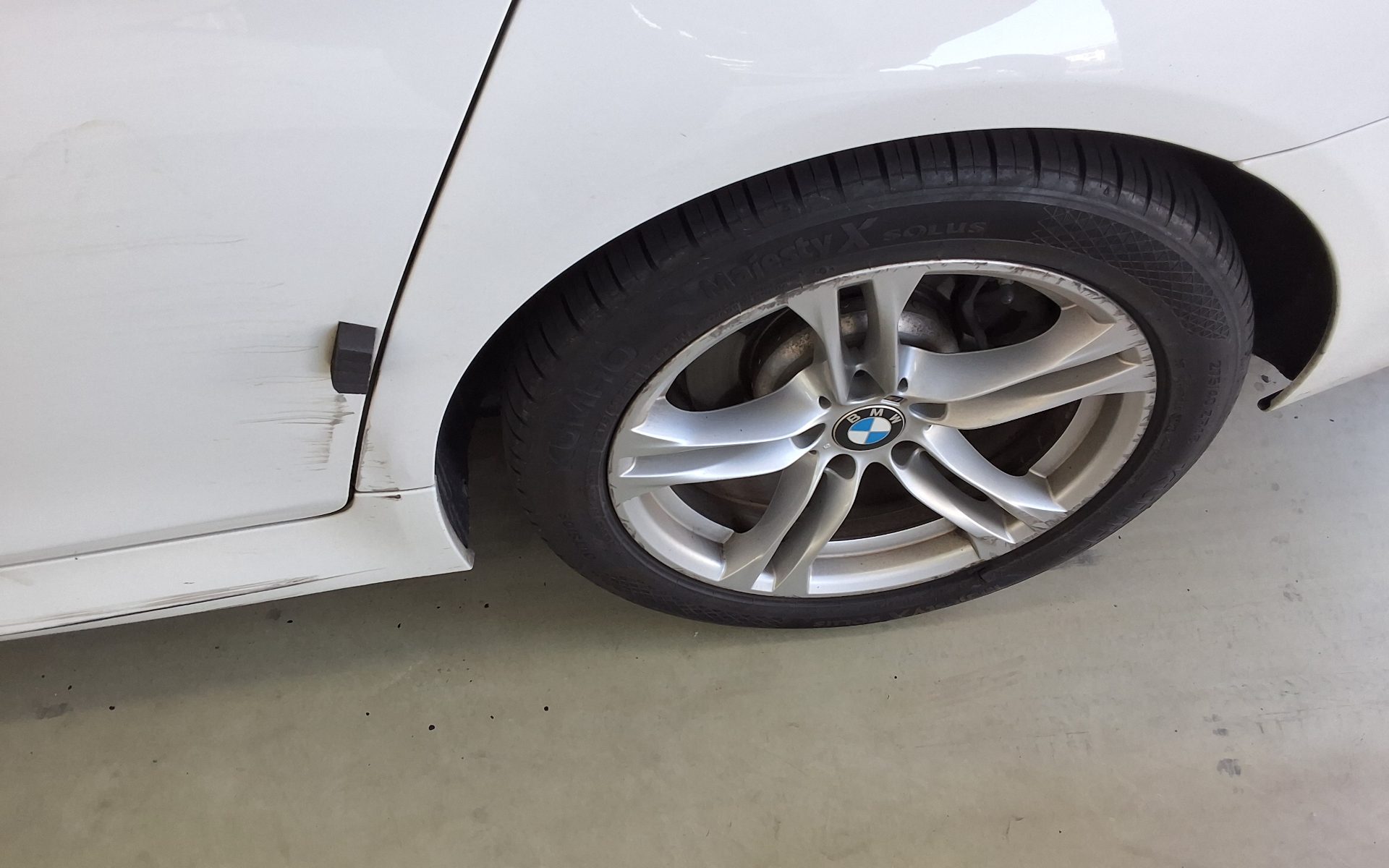 بي إم دبليو 5 Series 2016 520d