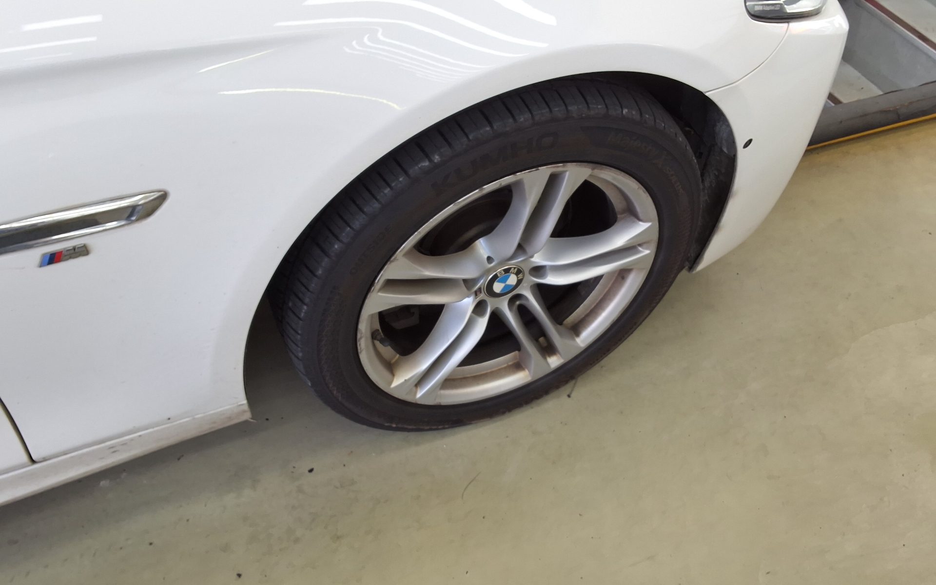 بي إم دبليو 5 Series 2016 520d