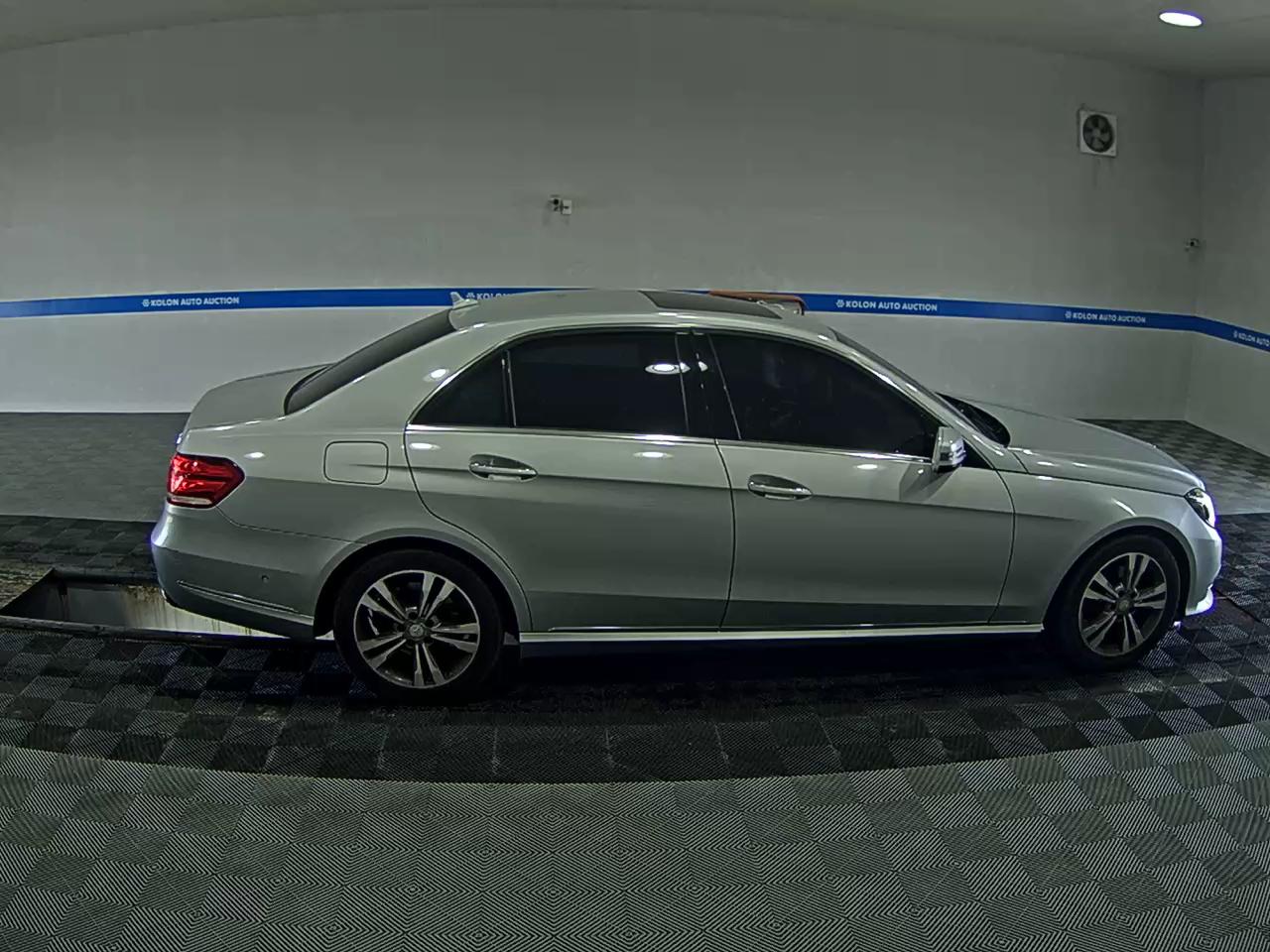 مرسيدس بنز E Class 2014 E220