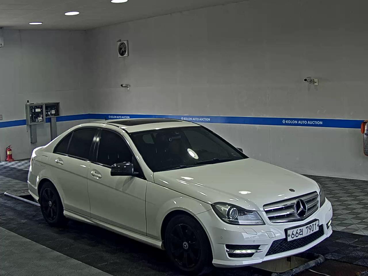 مرسيدس بنز C Class 2013 C220