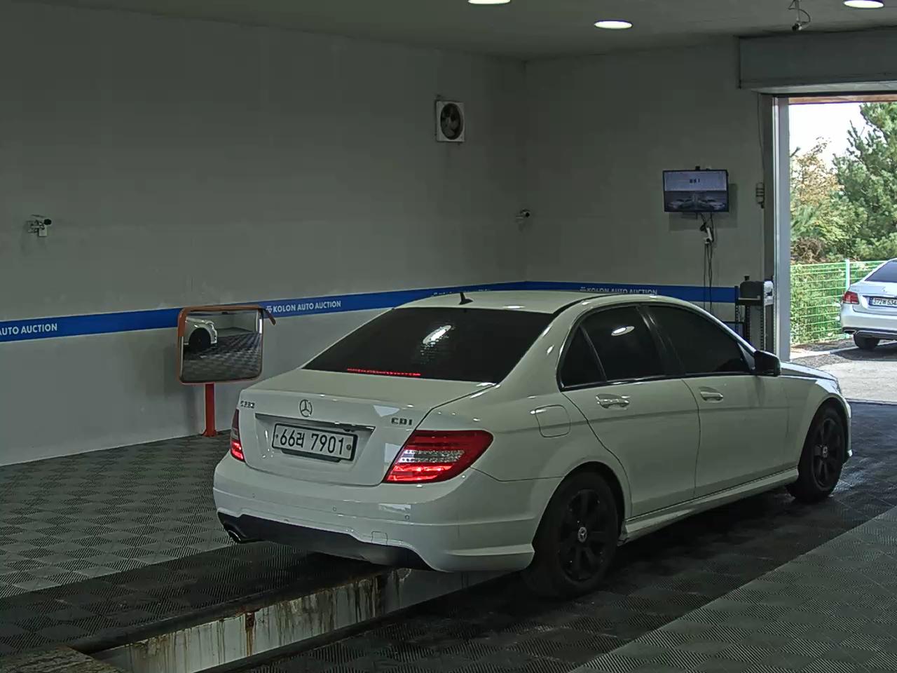 مرسيدس بنز C Class 2013 C220