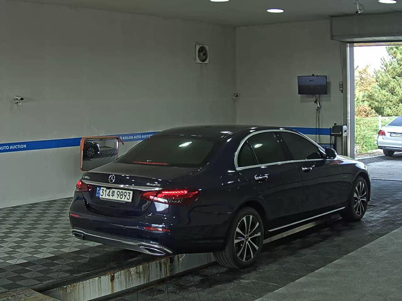 مرسيدس بنز E Class 2021 4MATIC إكسكلوسيف