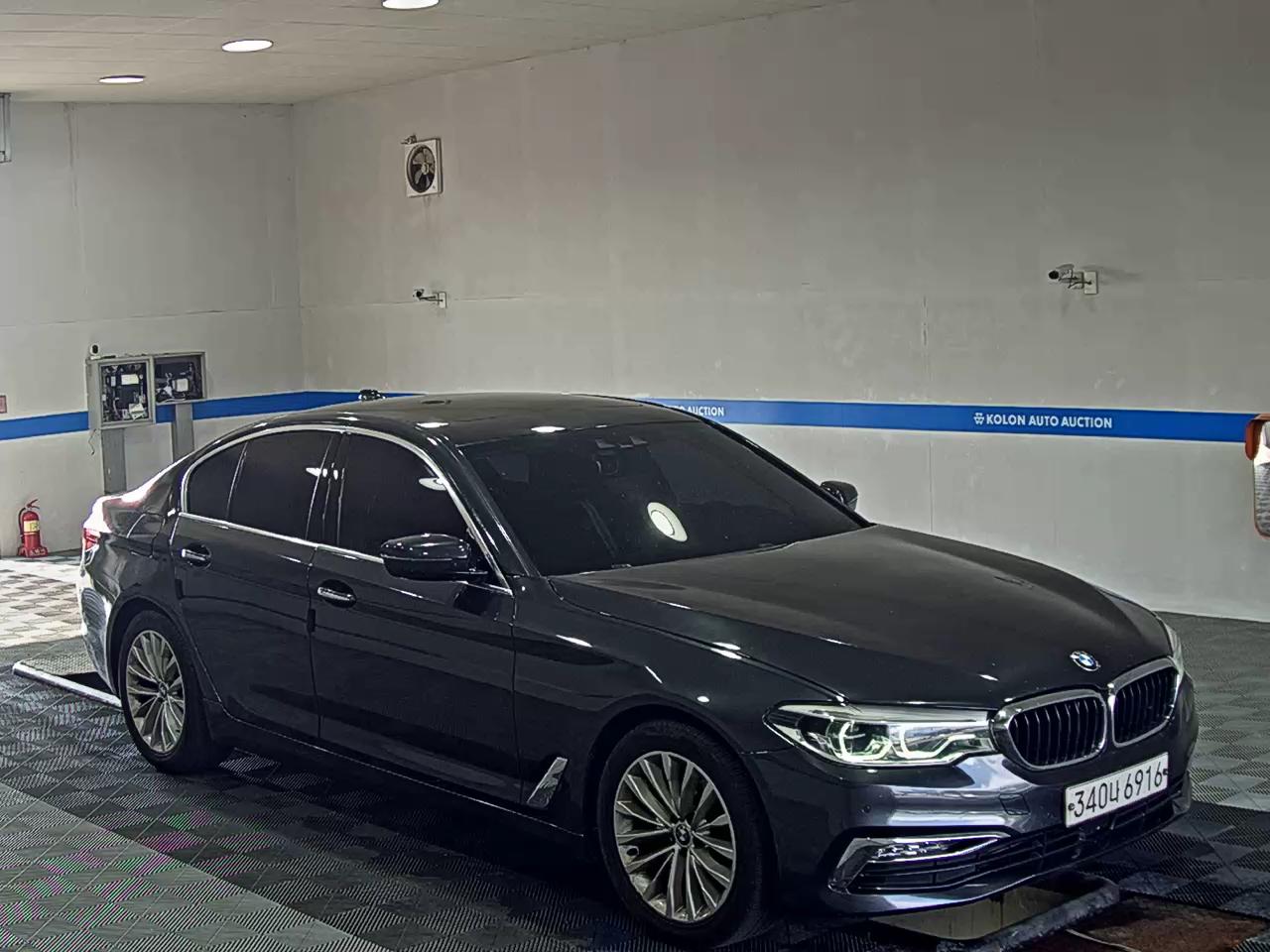 بي إم دبليو 5 Series 2018 فاخر LINE PLUS