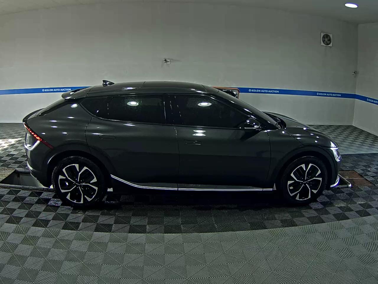 كيا Ev6 2023 طويل المدى