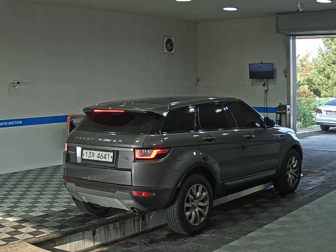 لاند روفر رينج روفر Evoque 2018 SE