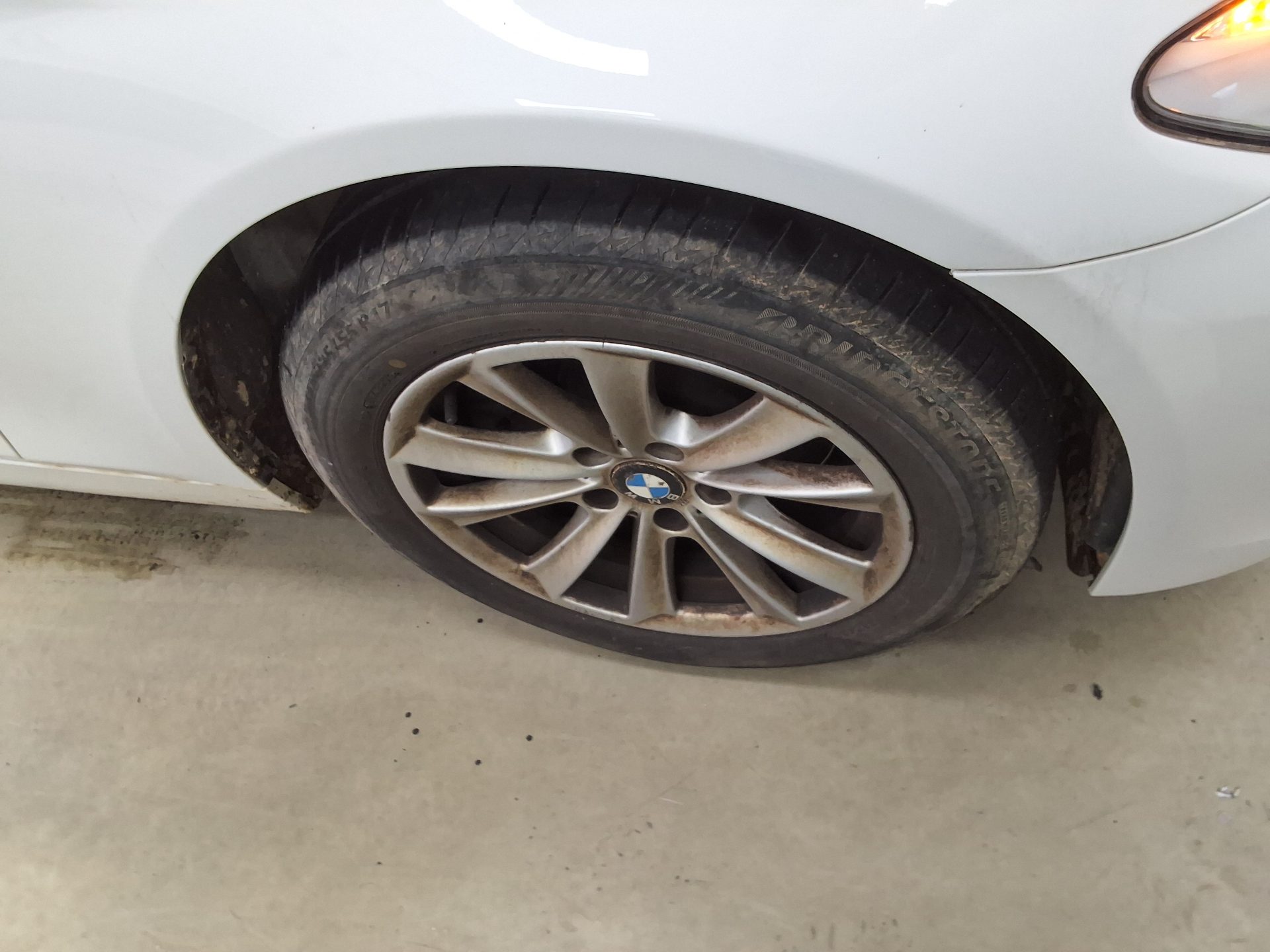 بي إم دبليو 5 Series 2013 525d