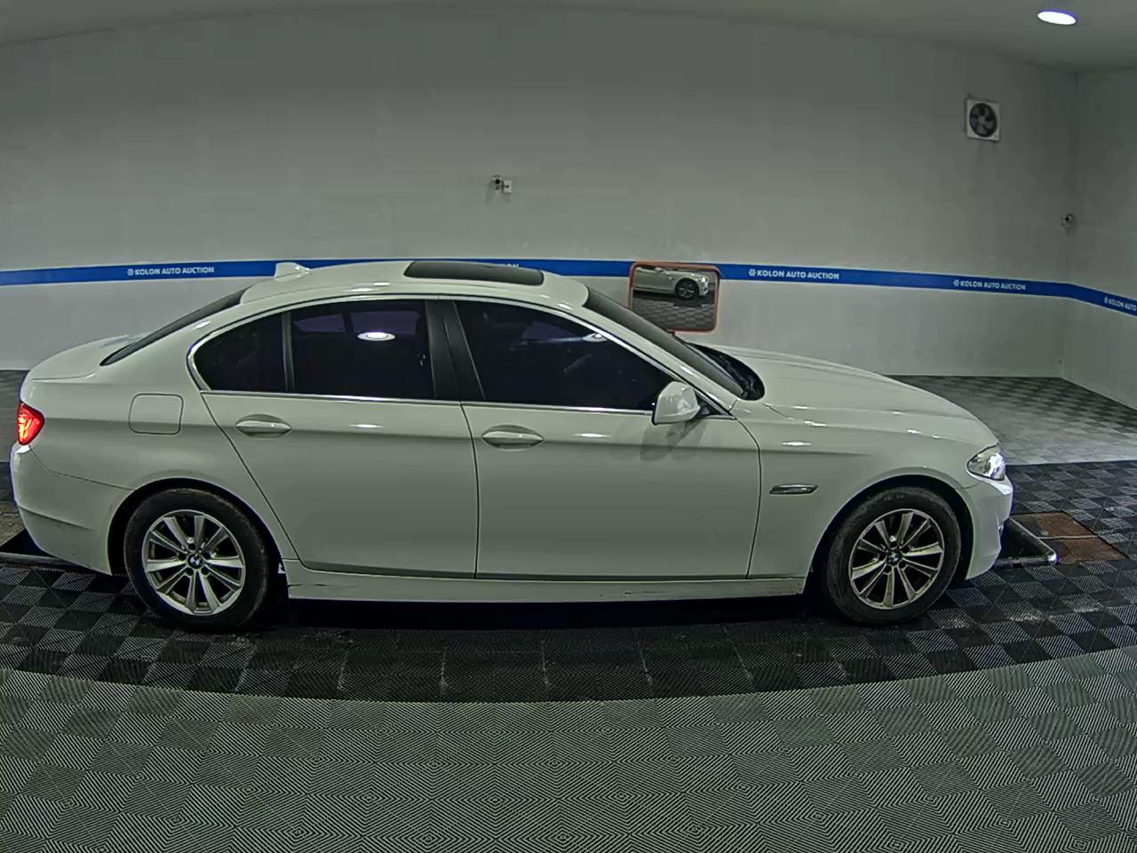بي إم دبليو 5 Series 2013 525d