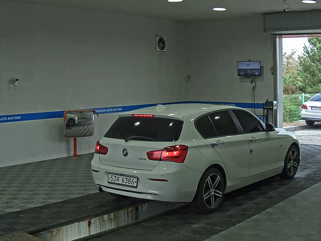 بي إم دبليو 1 Series 2017 SPORT LINE